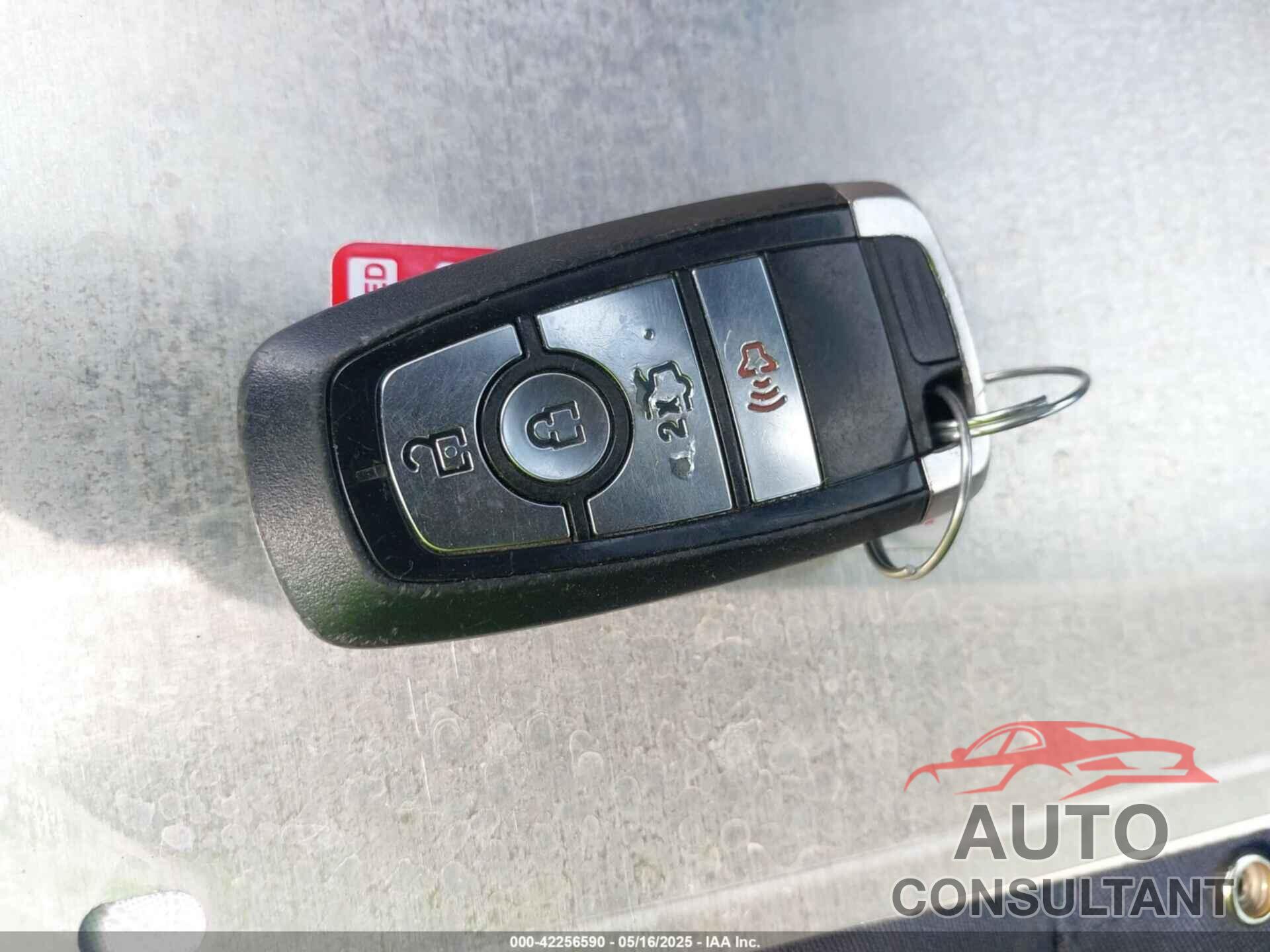 FORD FUSION HYBRID 2018 - 3FA6P0LU1JR157595