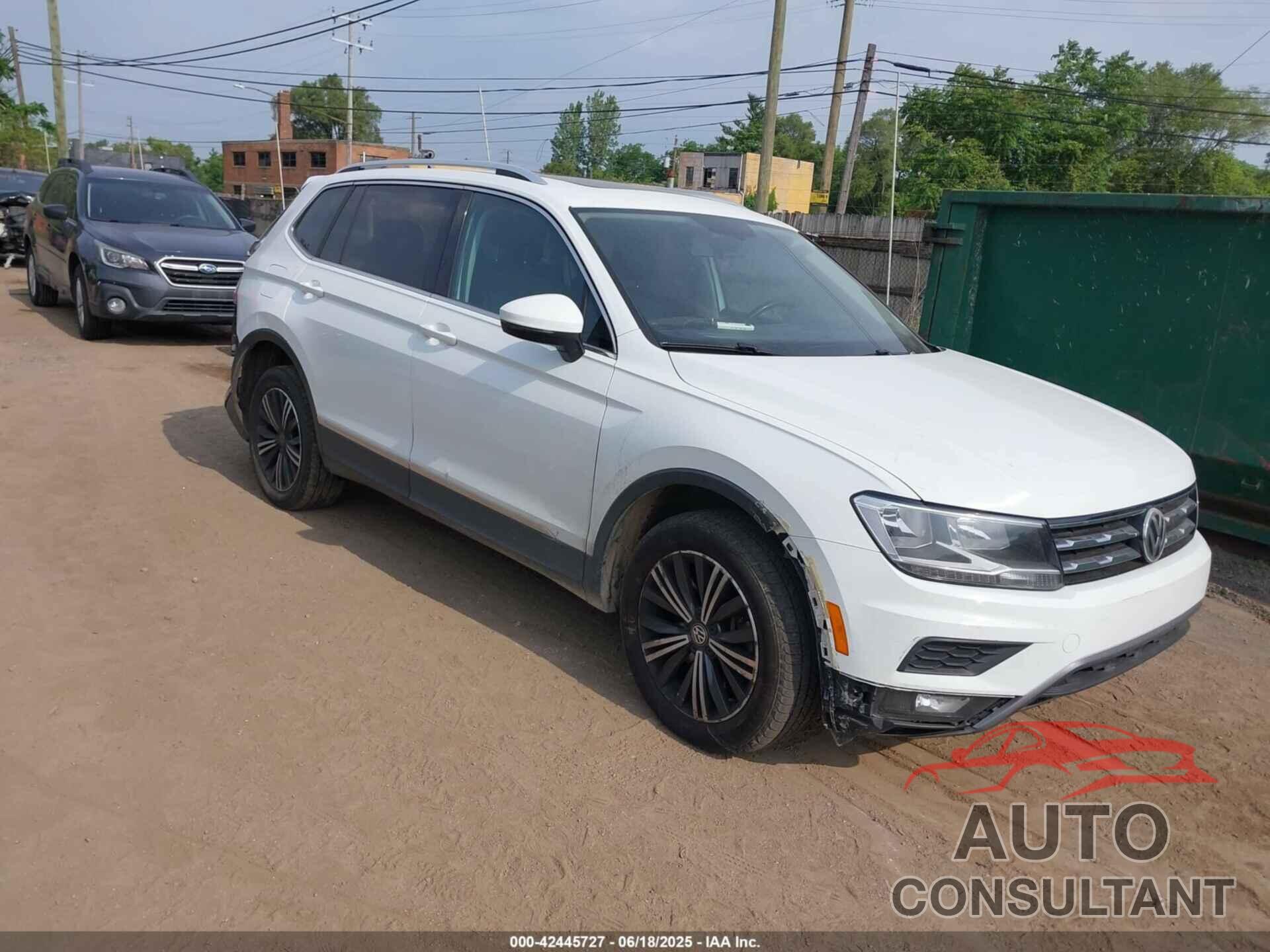 VOLKSWAGEN TIGUAN 2018 - 3VV2B7AX6JM099706