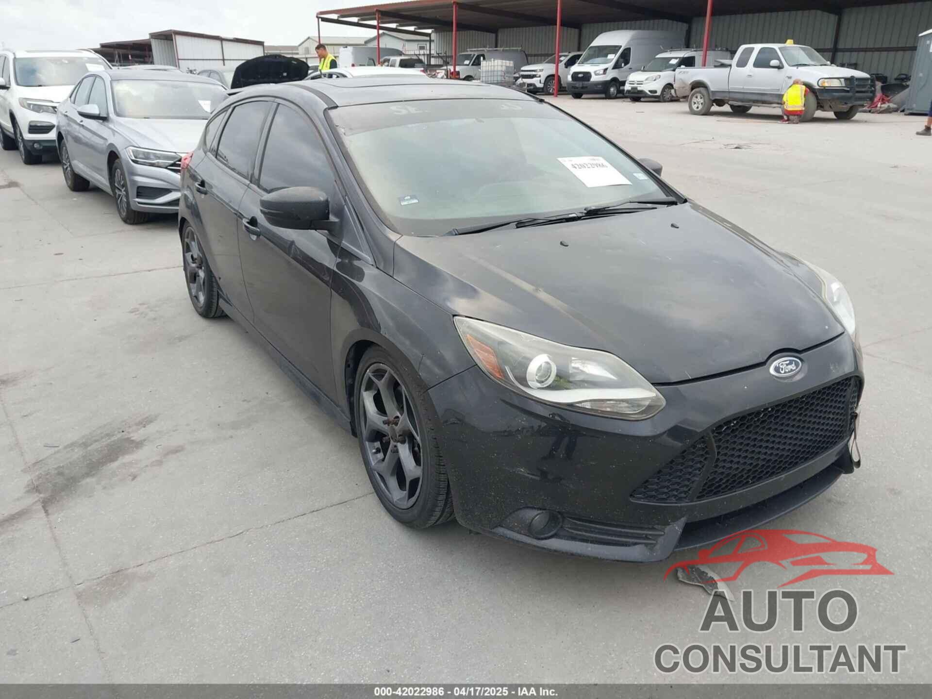 FORD FOCUS ST 2013 - 1FADP3L99DL144259