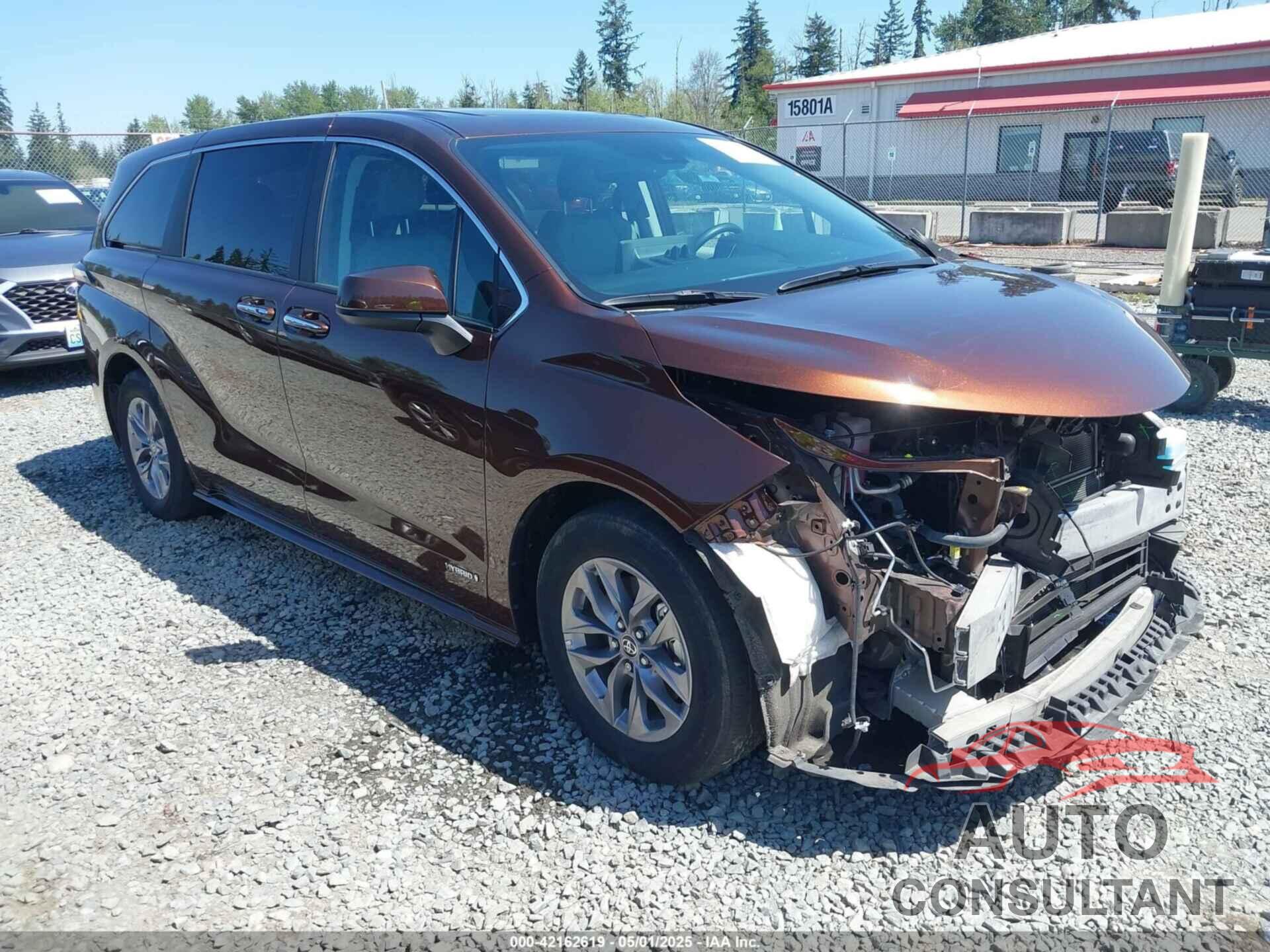TOYOTA SIENNA 2021 - 5TDYSKFC9MS002567