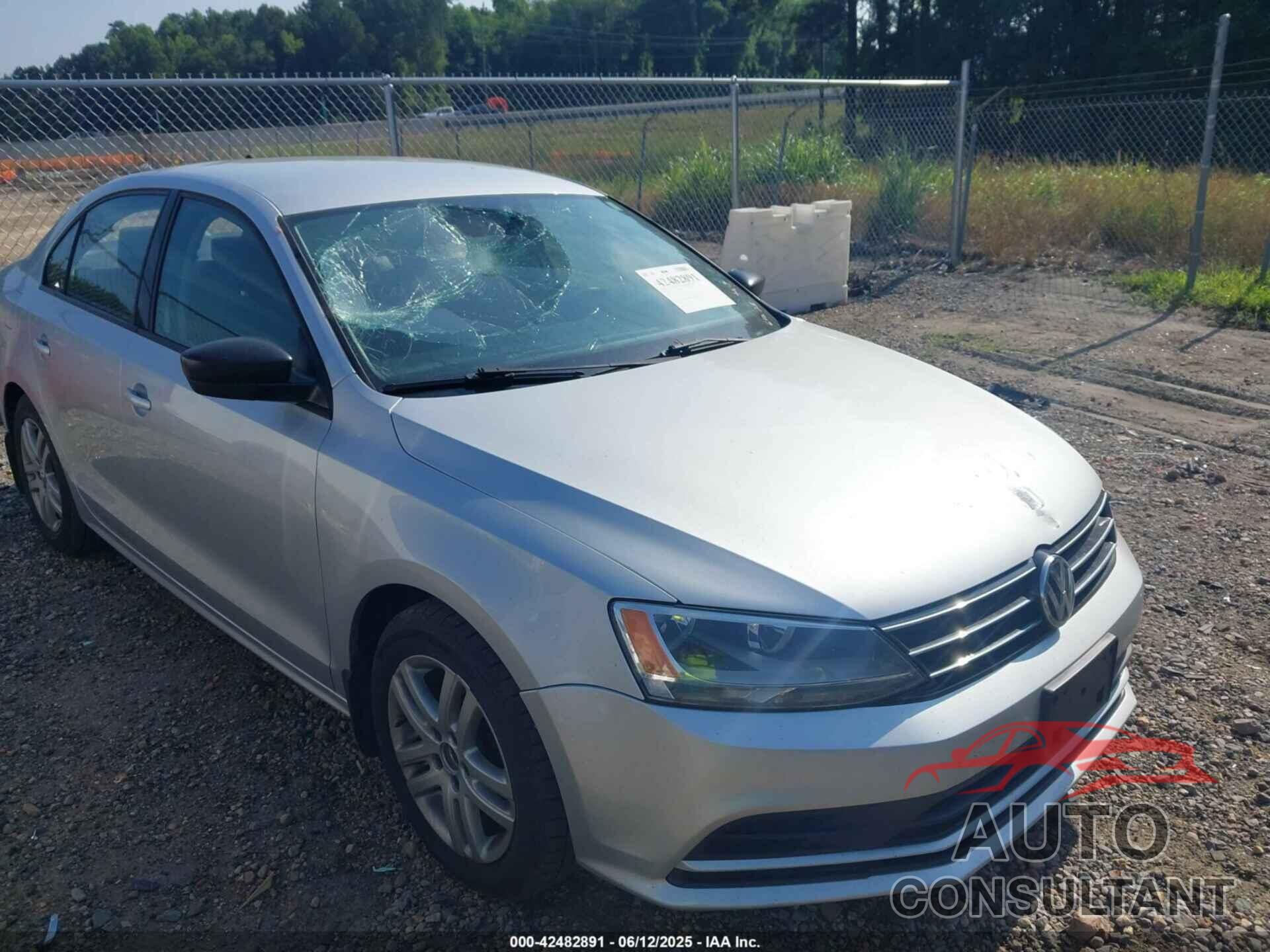 VOLKSWAGEN JETTA 2015 - 3VW2K7AJ5FM251943