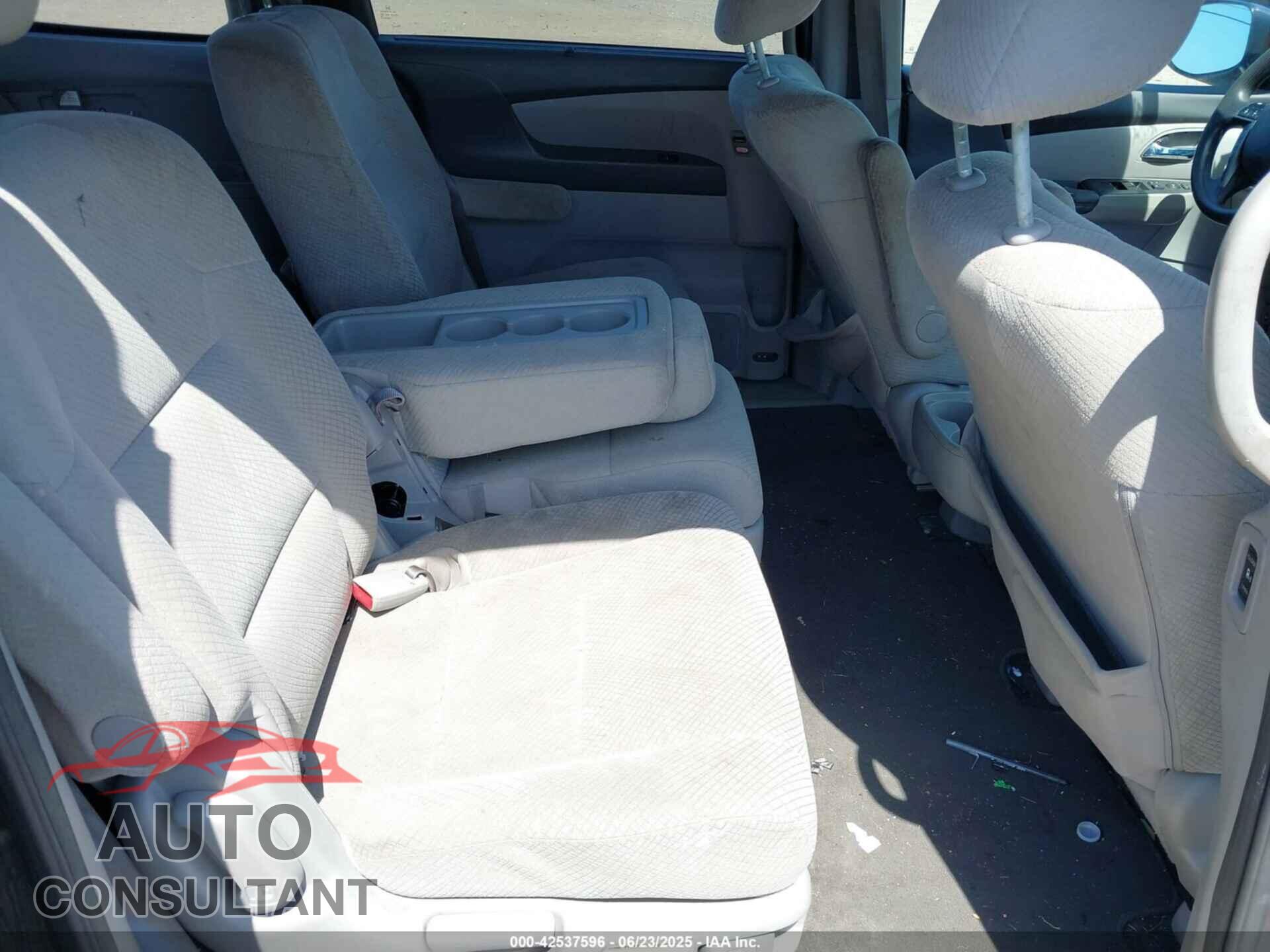 HONDA ODYSSEY 2016 - 5FNRL5H39GB016803
