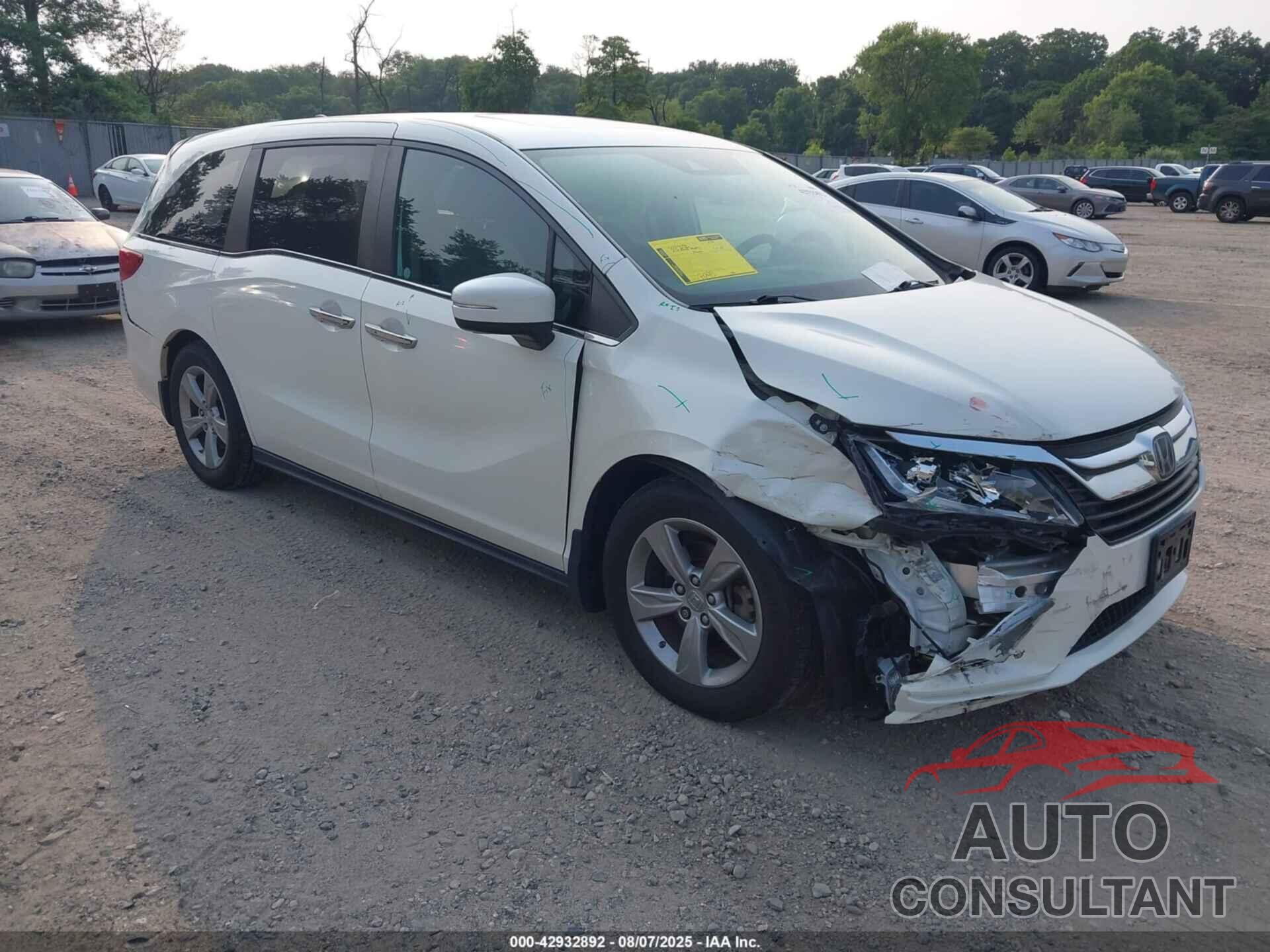 HONDA ODYSSEY 2018 - 5FNRL6H70JB051715