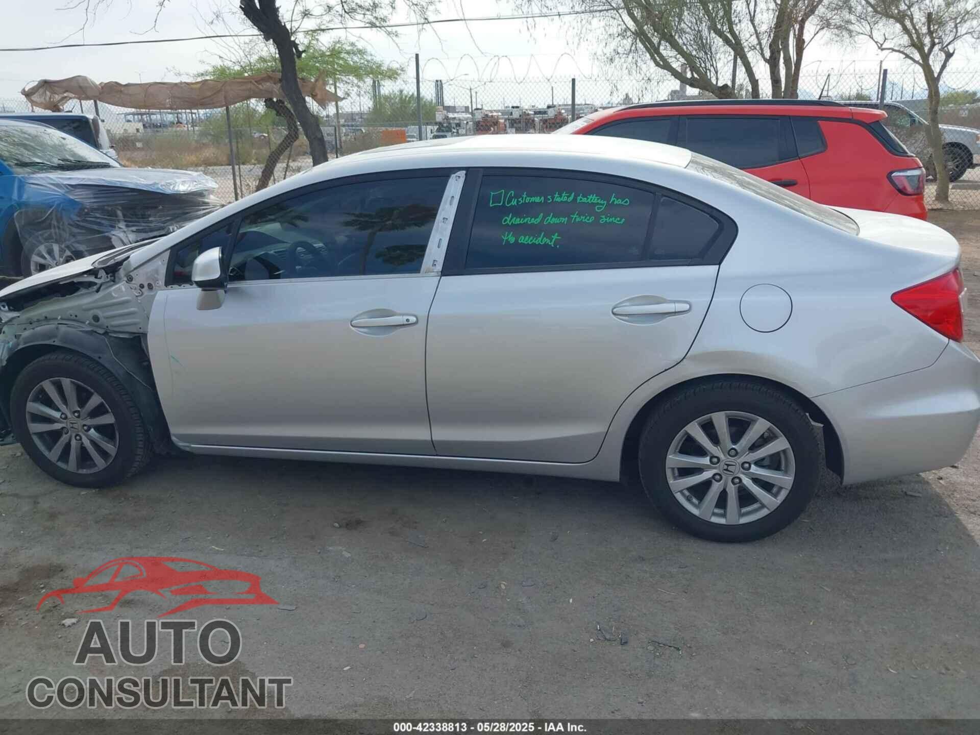 HONDA CIVIC 2012 - 19XFB2F88CE384229