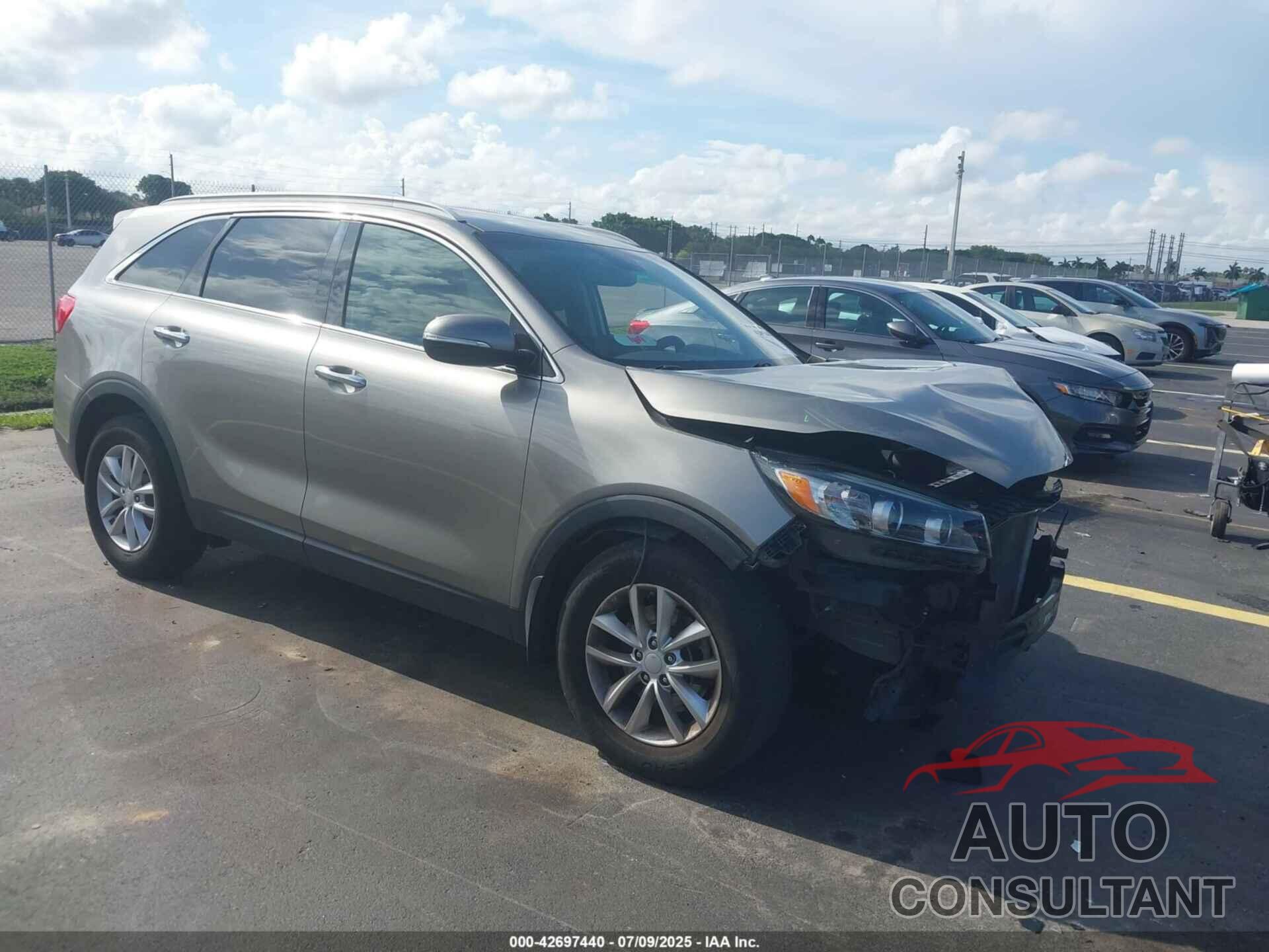 KIA SORENTO 2017 - 5XYPG4A33HG267505