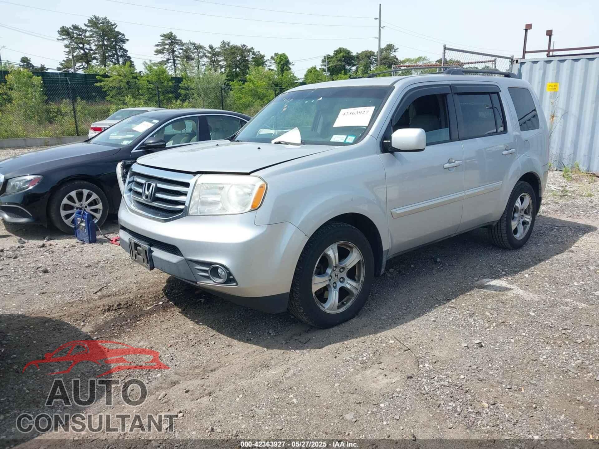 HONDA PILOT 2012 - 5FNYF4H55CB051671