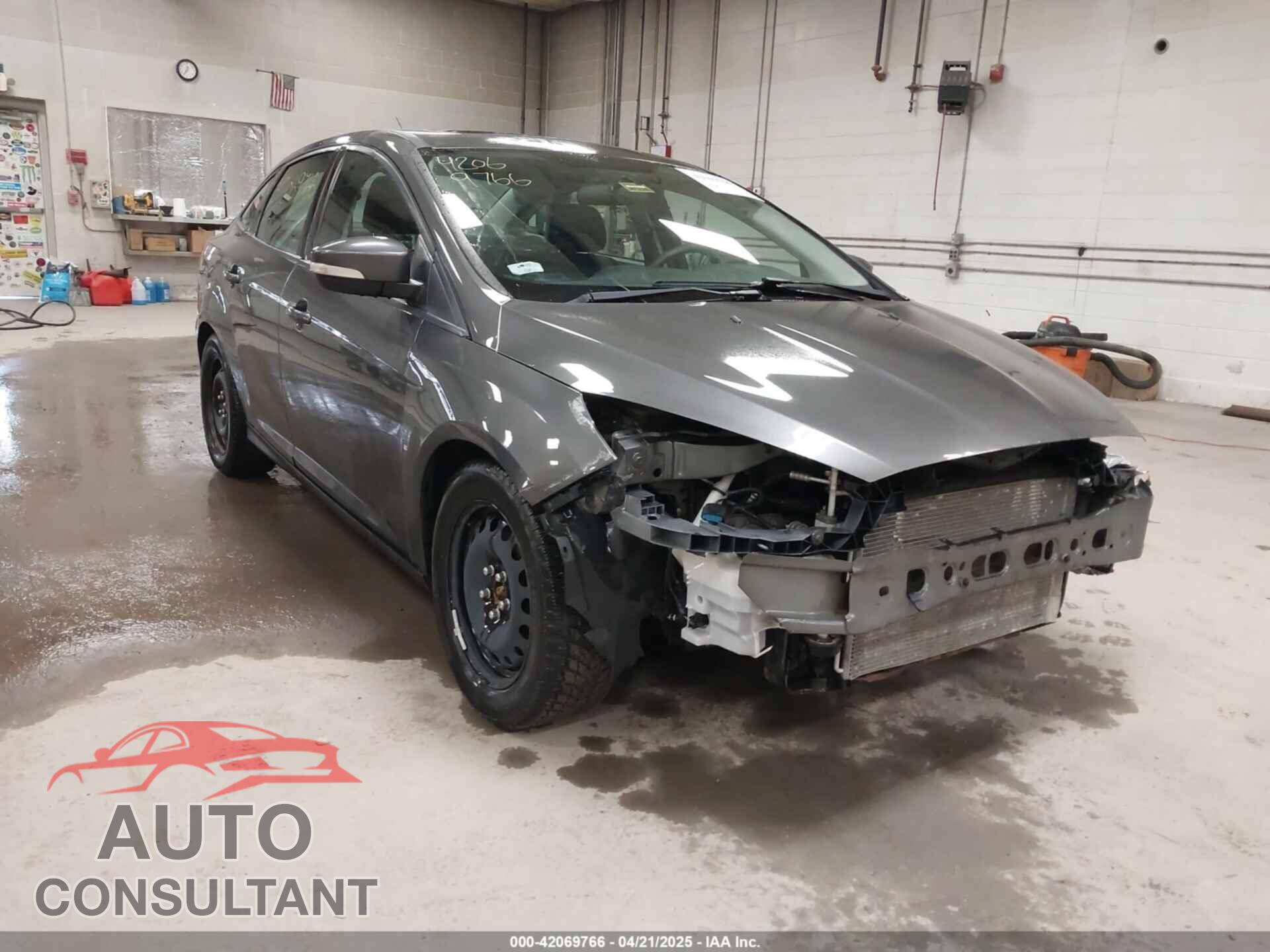 FORD FOCUS 2015 - 1FADP3F24FL362109