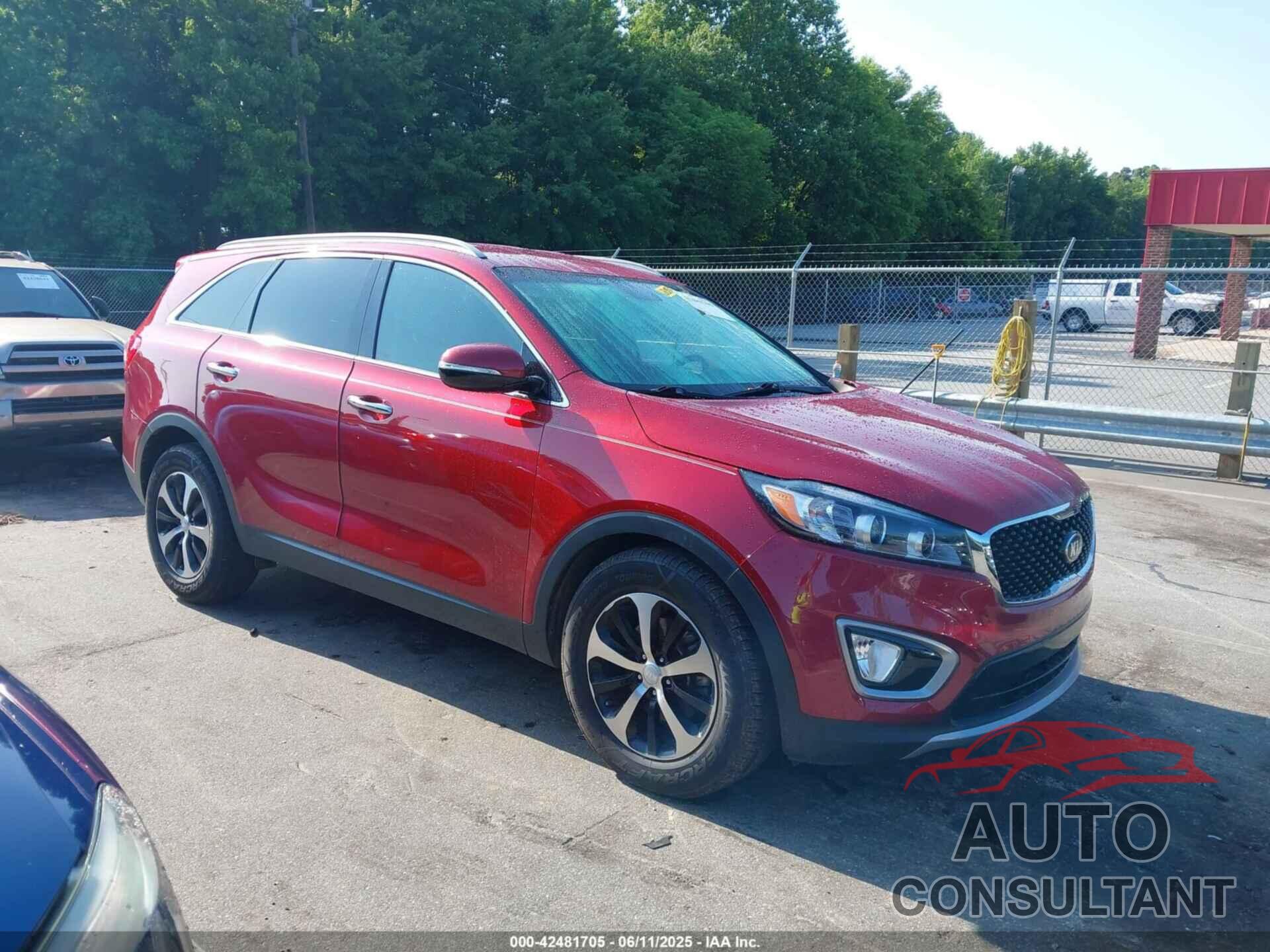 KIA SORENTO 2017 - 5XYPH4A19HG325385