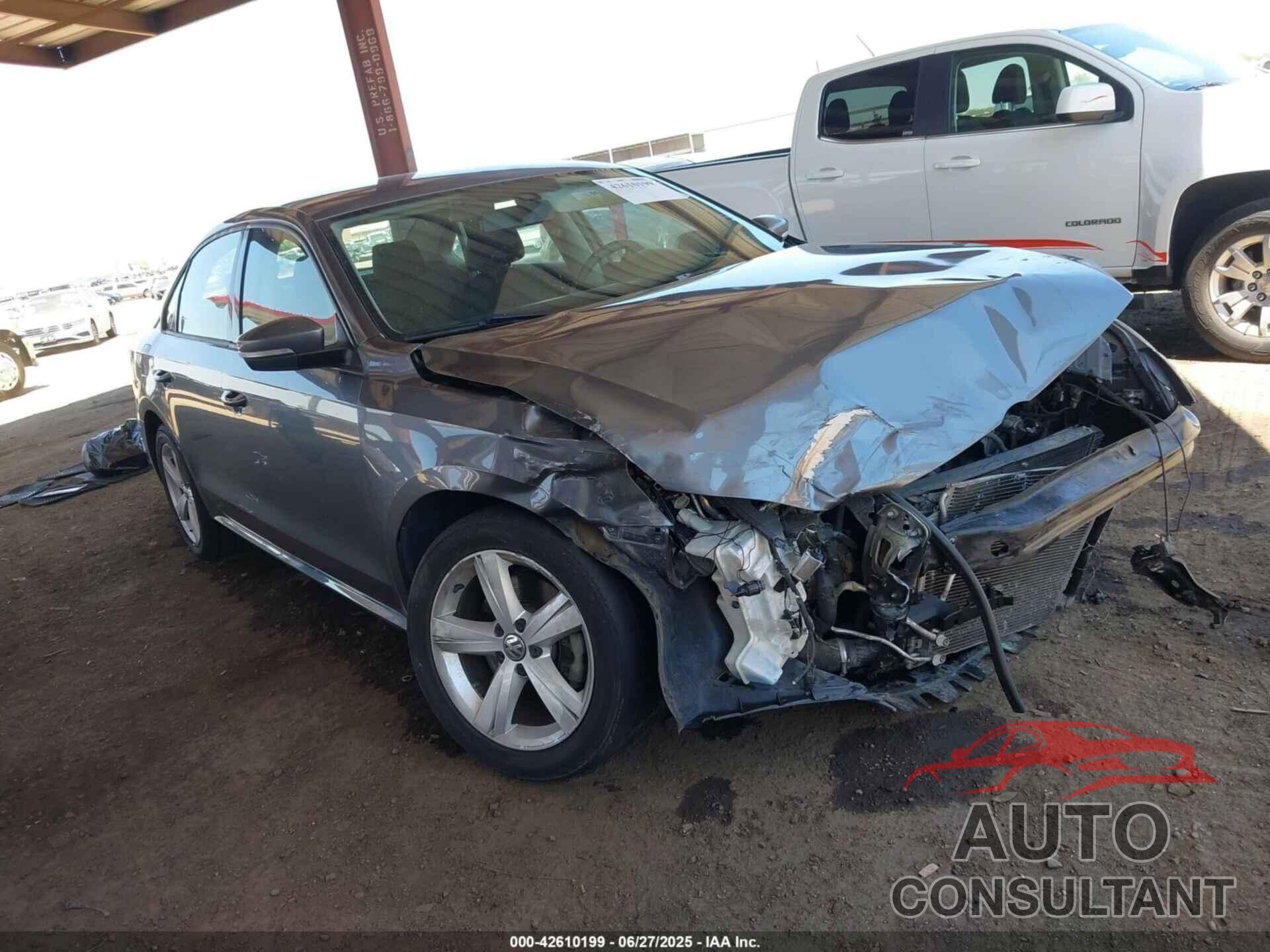 VOLKSWAGEN PASSAT 2015 - 1VWAT7A39FC072347