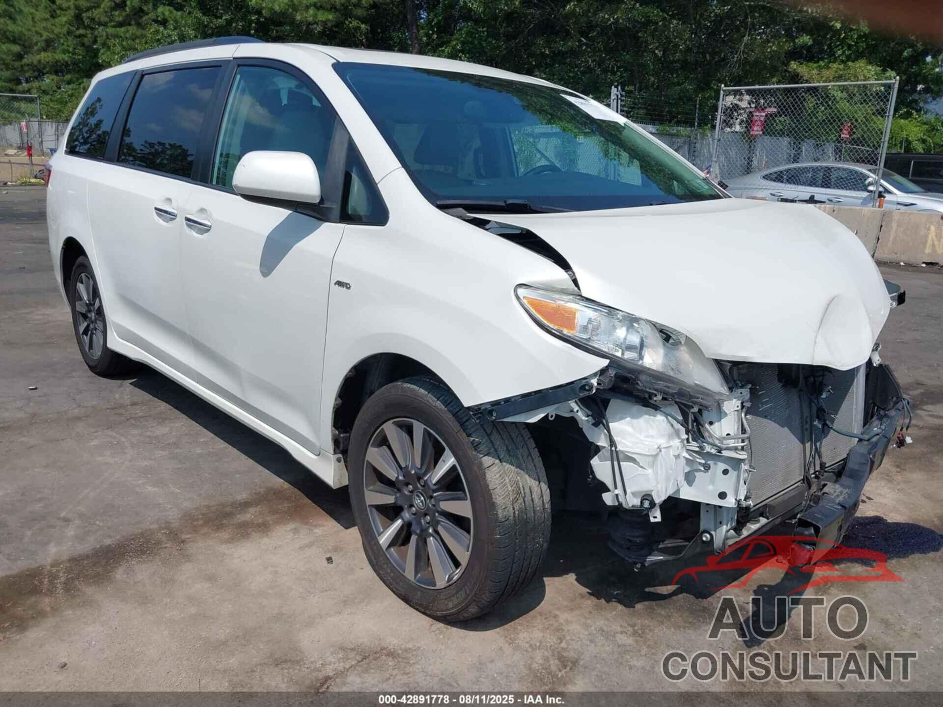 TOYOTA SIENNA 2019 - 5TDDZ3DC5KS223258