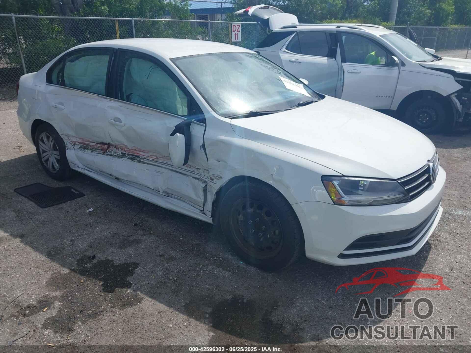 VOLKSWAGEN JETTA 2017 - 3VW2B7AJXHM374687