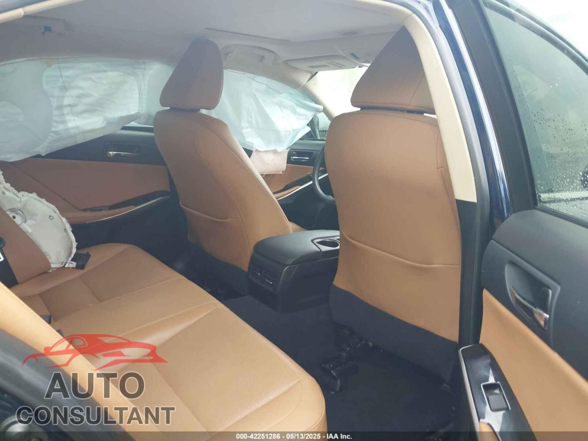 LEXUS IS 250 2015 - JTHCF1D20F5023138