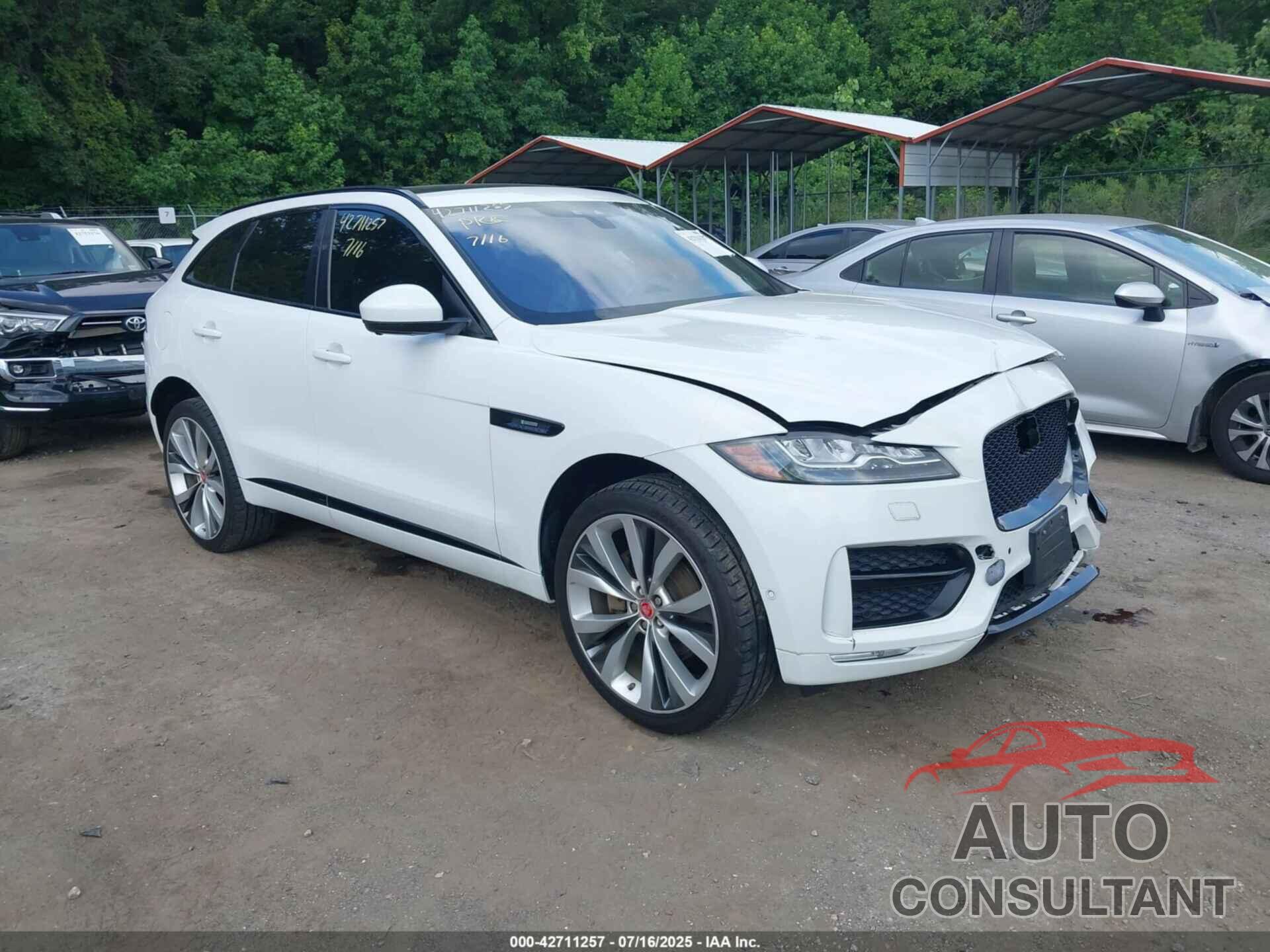 JAGUAR F-PACE 2017 - SADCL2BV5HA064702