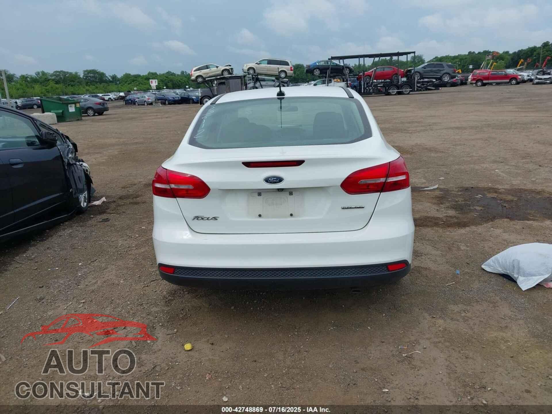 FORD FOCUS 2016 - 1FADP3E22GL336112
