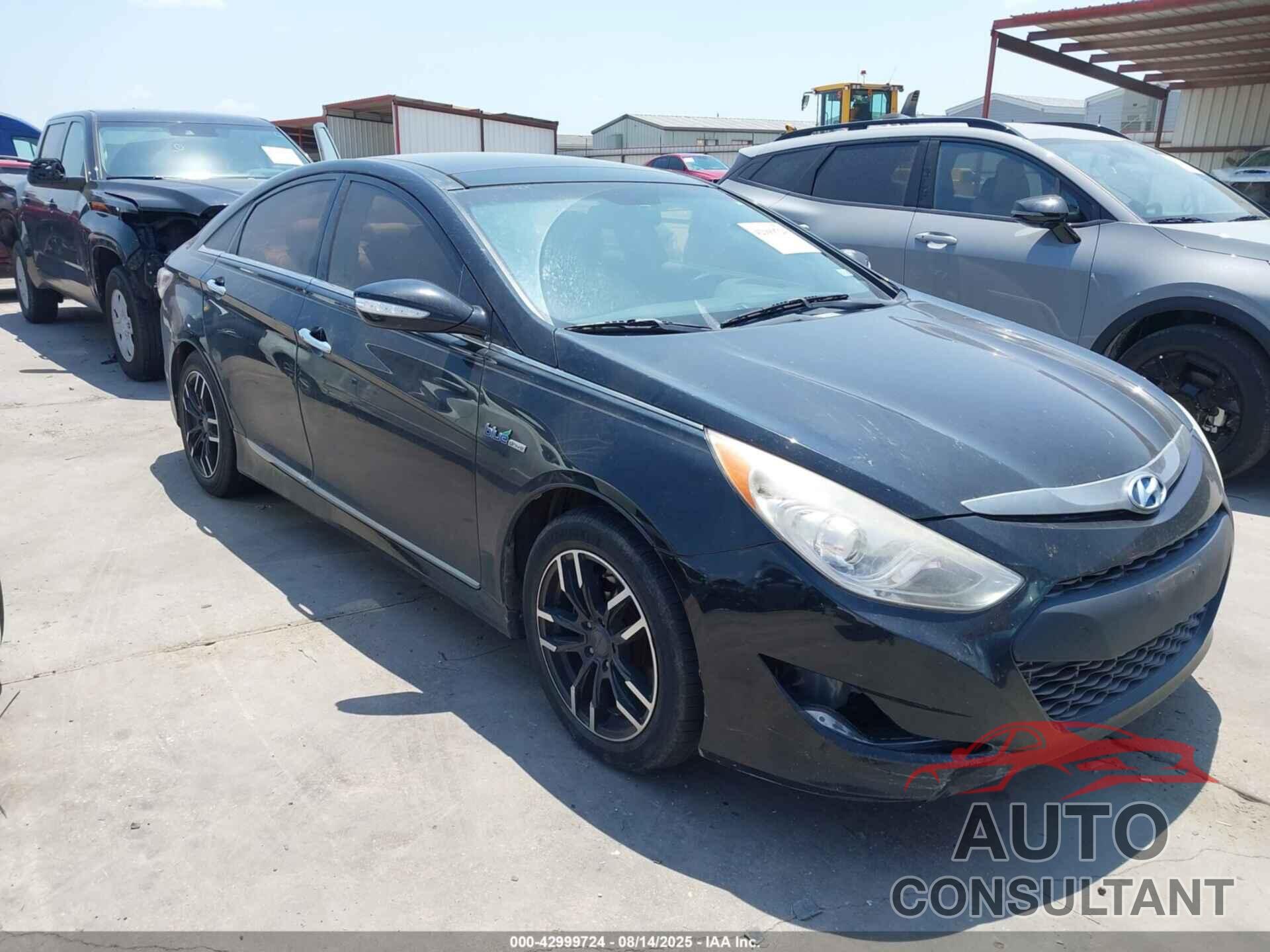 HYUNDAI SONATA HYBRID 2014 - KMHEC4A42EA111247