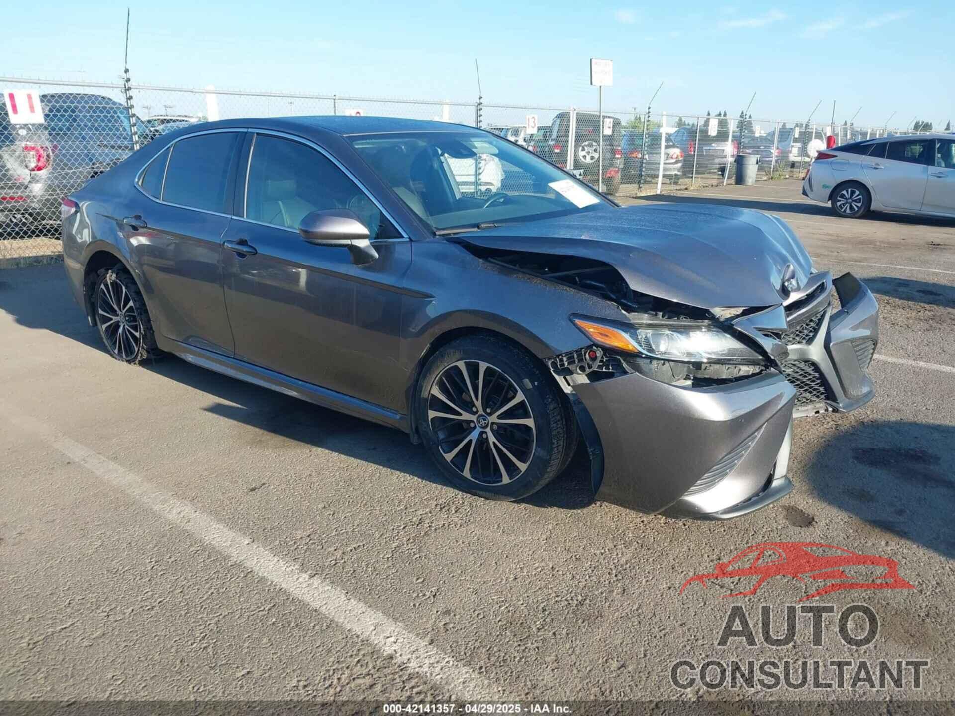 TOYOTA CAMRY 2019 - 4T1B11HK1KU840586