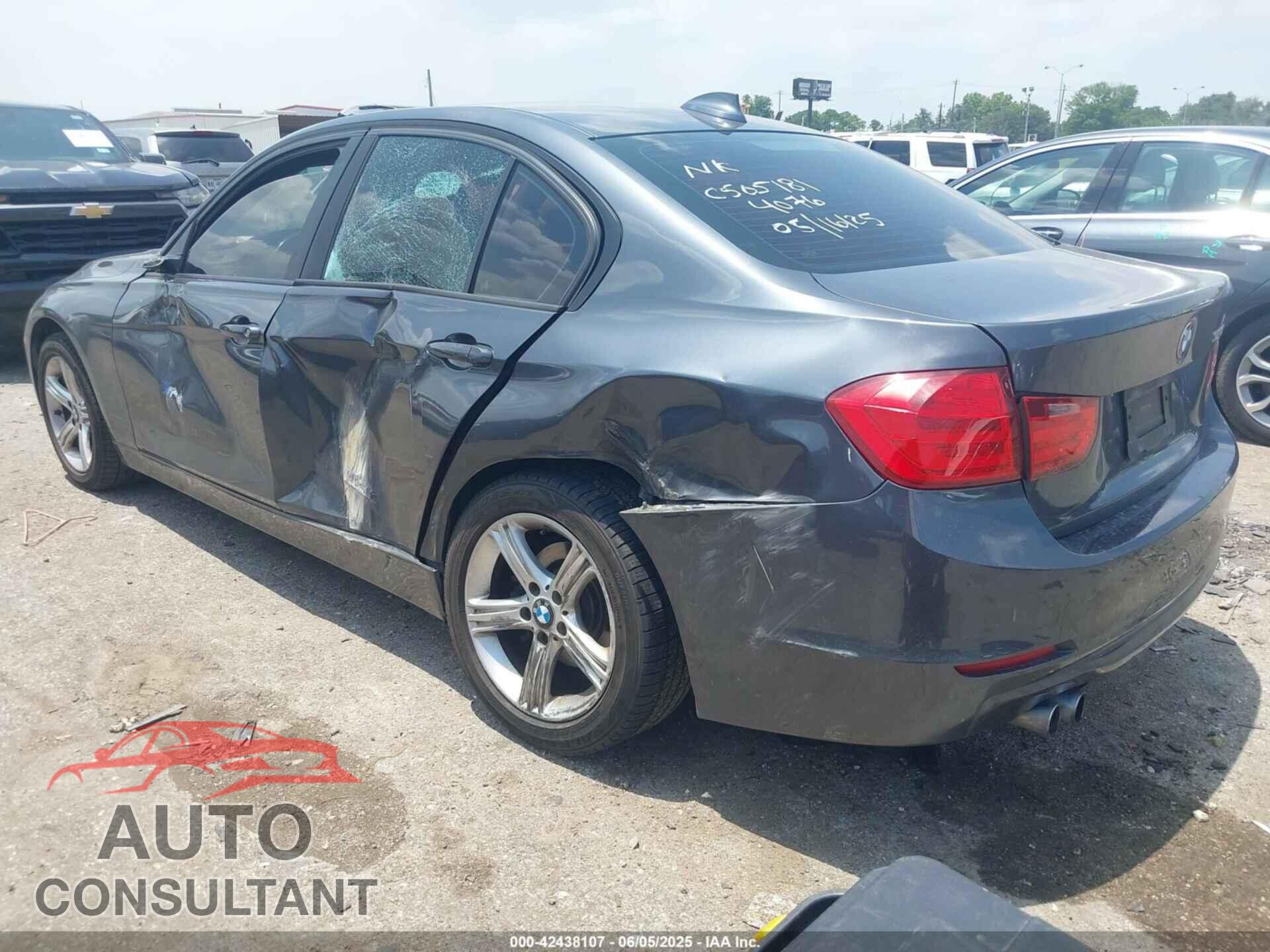 BMW 328I 2013 - WBA3A5C57DF604076