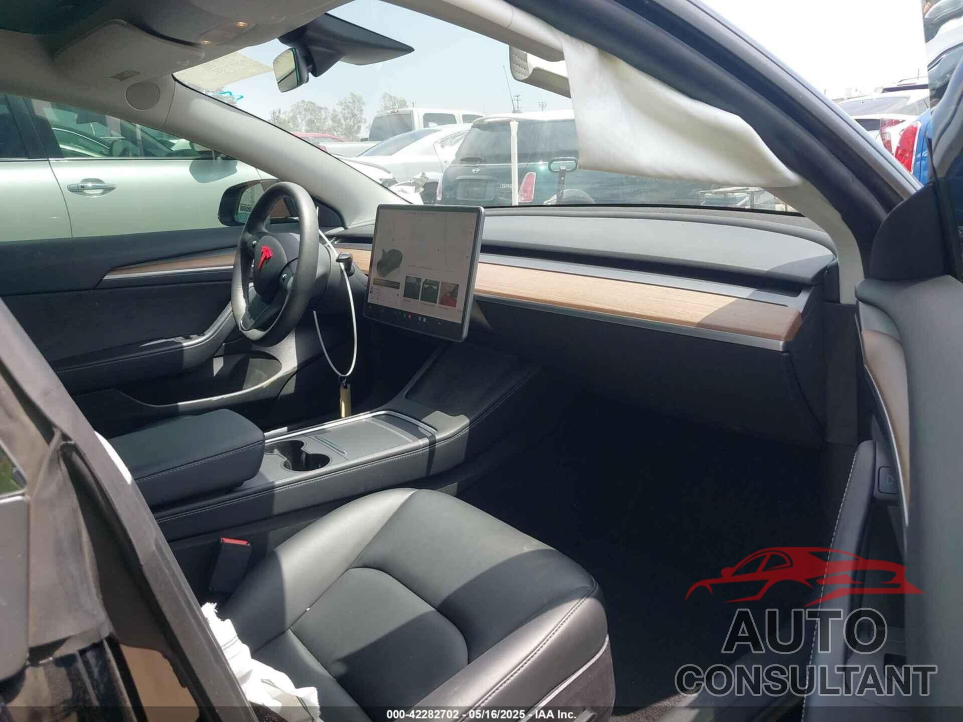 TESLA MODEL 3 2022 - 5YJ3E1EB3NF273165