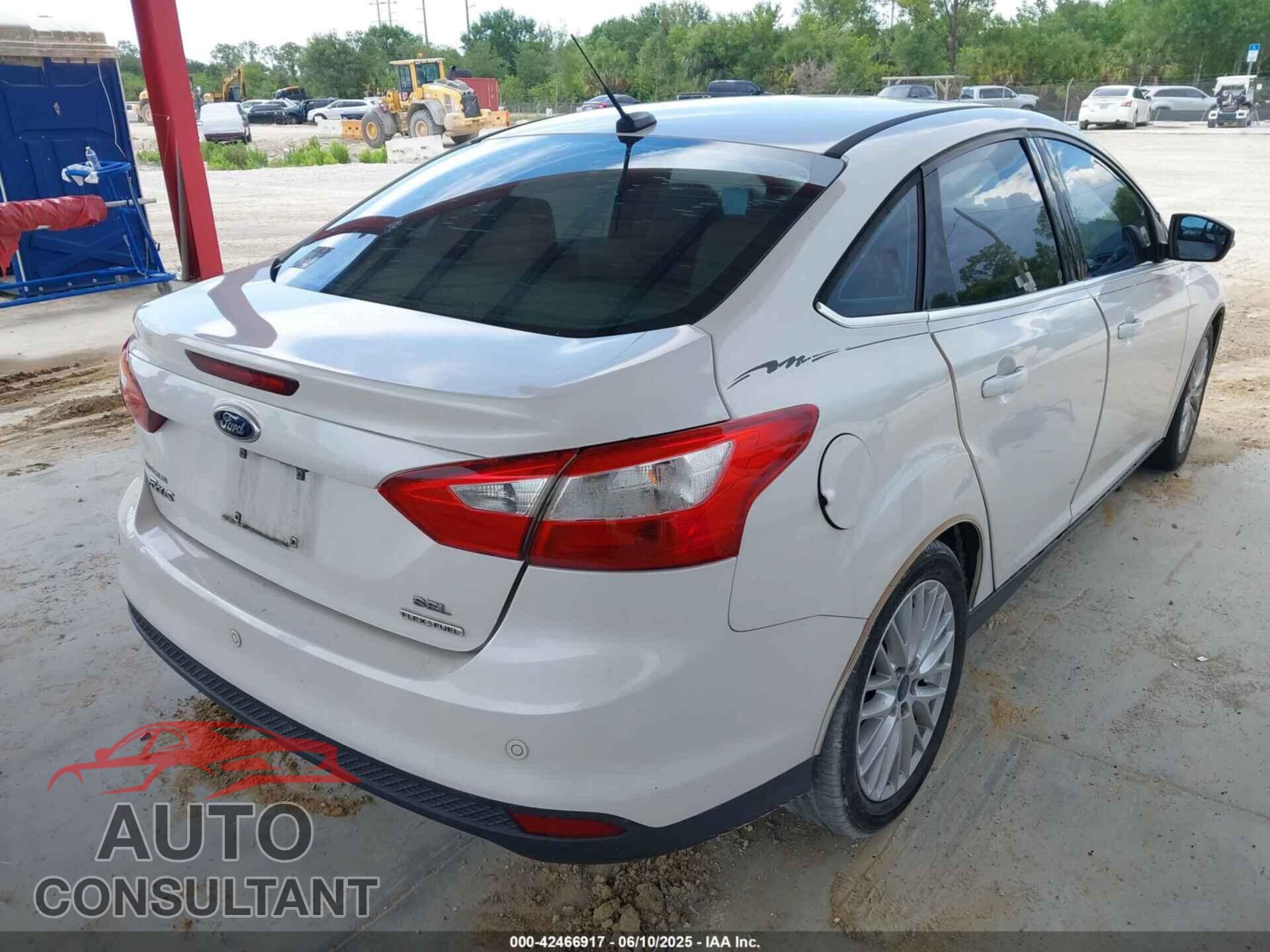FORD FOCUS 2012 - 1FAHP3H23CL473373