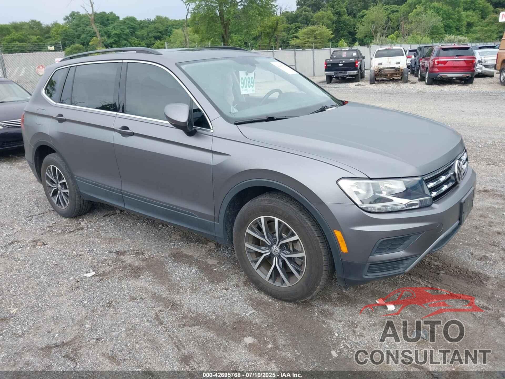 VOLKSWAGEN TIGUAN 2019 - 3VV2B7AX0KM131793