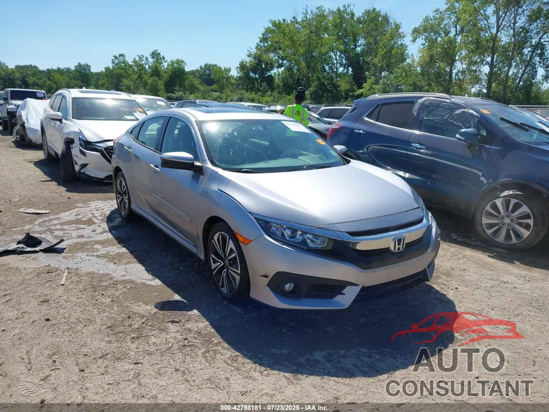 HONDA CIVIC 2018 - JHMFC1F31JX013498