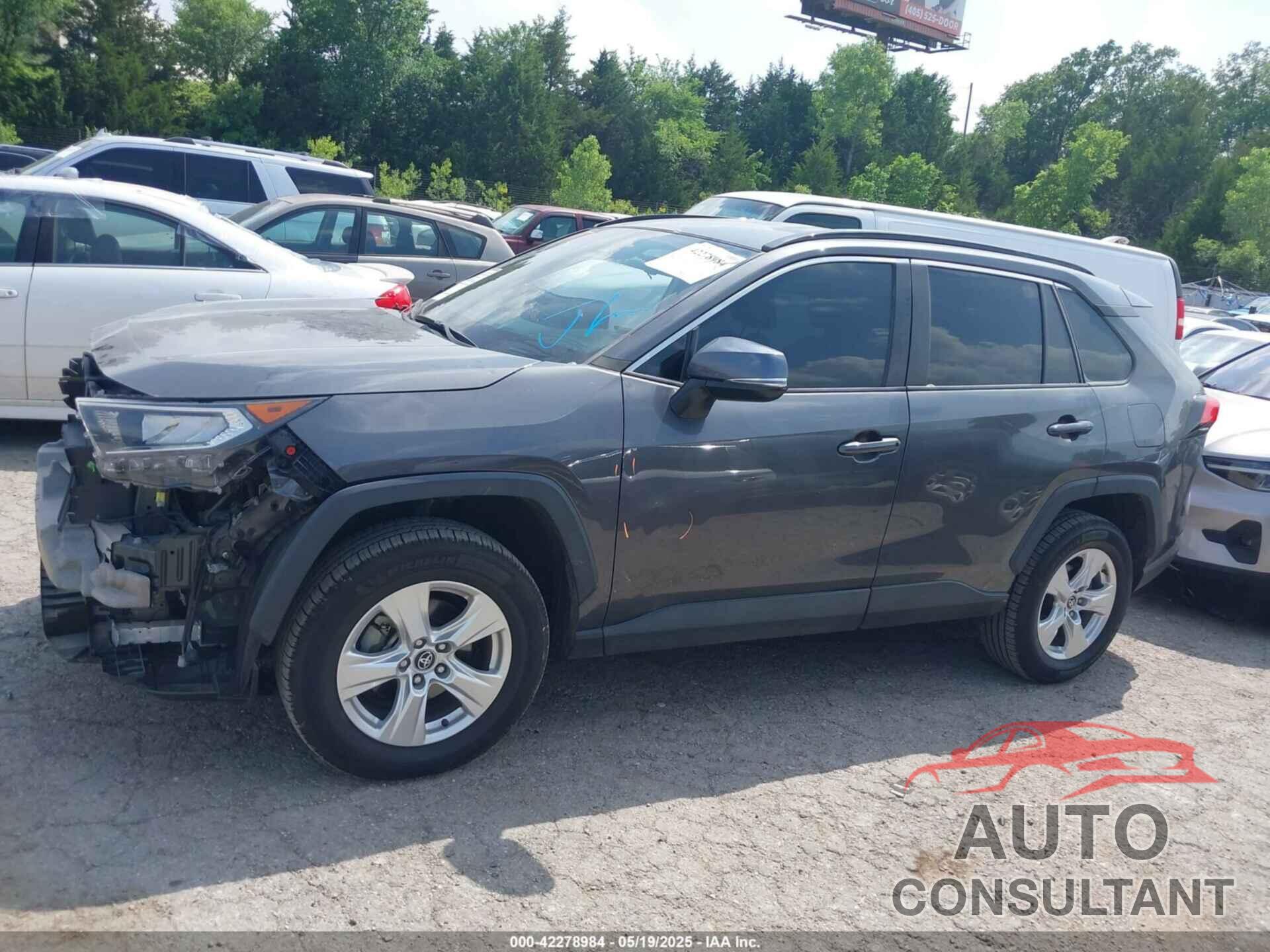 TOYOTA RAV4 2021 - 2T3W1RFV5MC092028