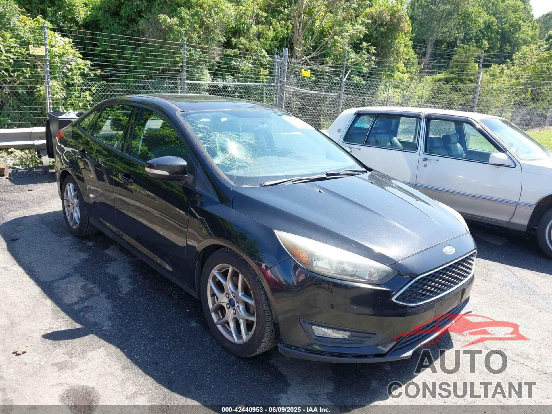 FORD FOCUS 2015 - 1FADP3F26FL283668