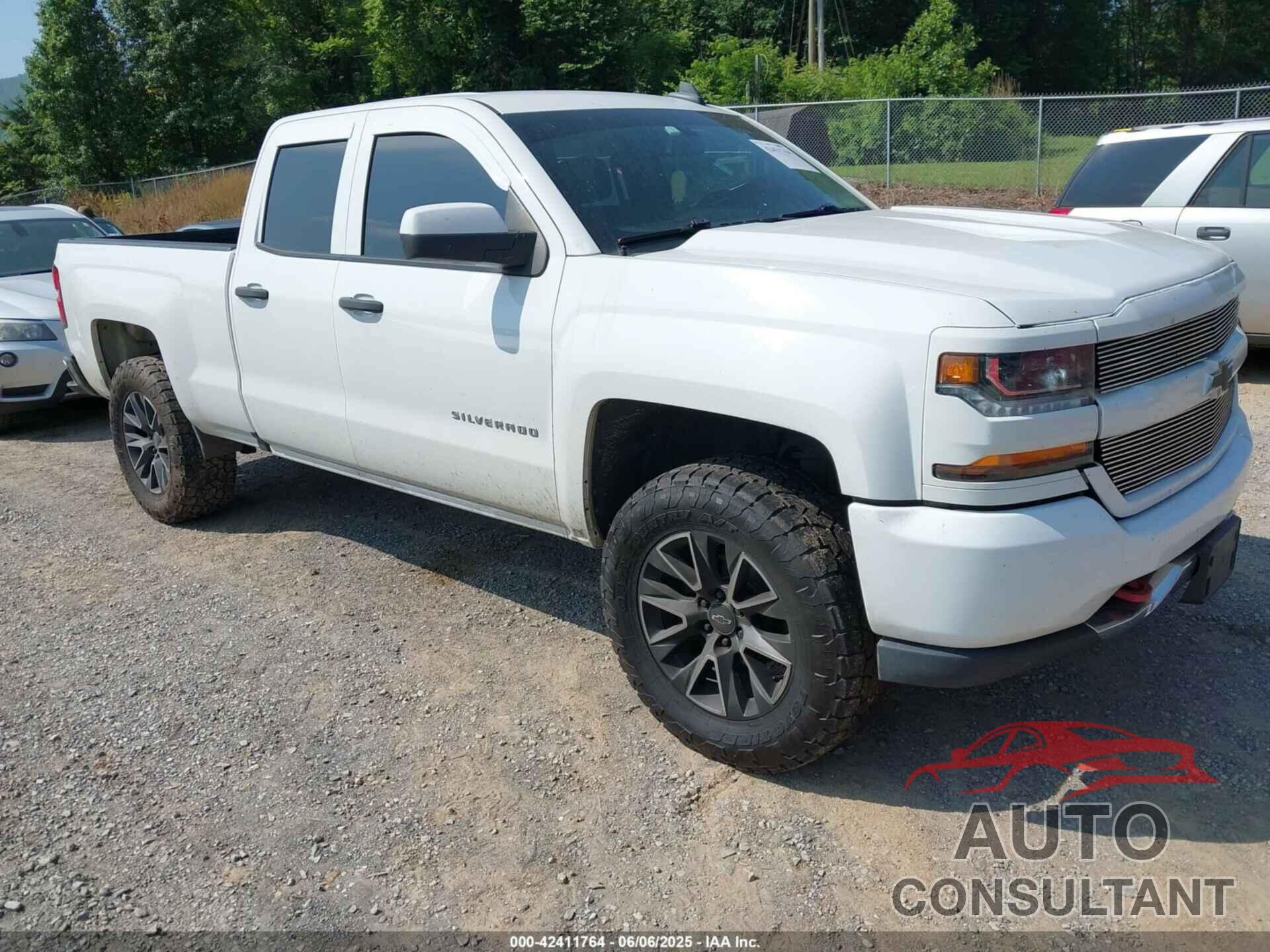 CHEVROLET SILVERADO 1500 2018 - 1GCVKPEC5JZ144877