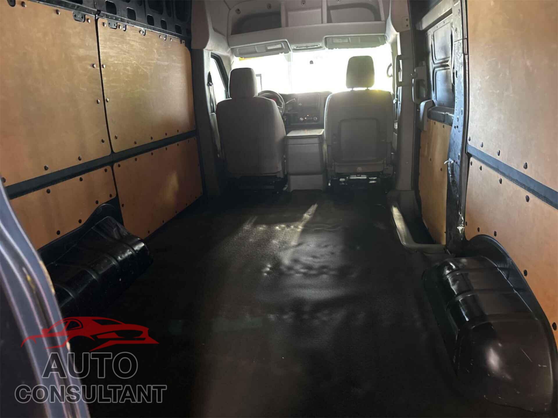 NISSAN NV CARGO NV2500 HD 2019 - 1N6BF0LY3KN800982