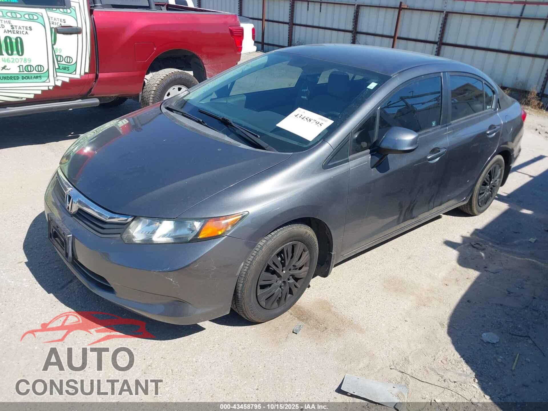 HONDA CIVIC 2012 - 2HGFB2F52CH586379