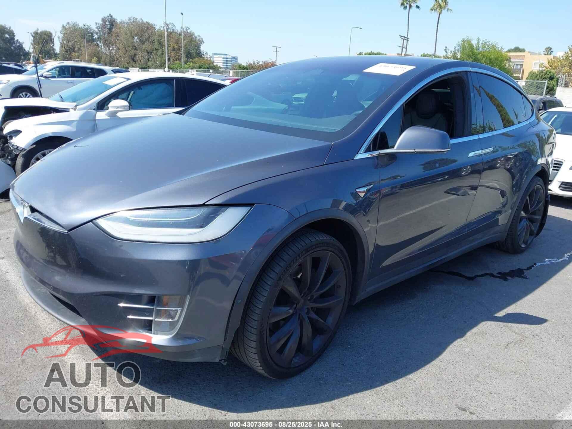 TESLA MODEL X 2020 - 5YJXCDE27LF237355