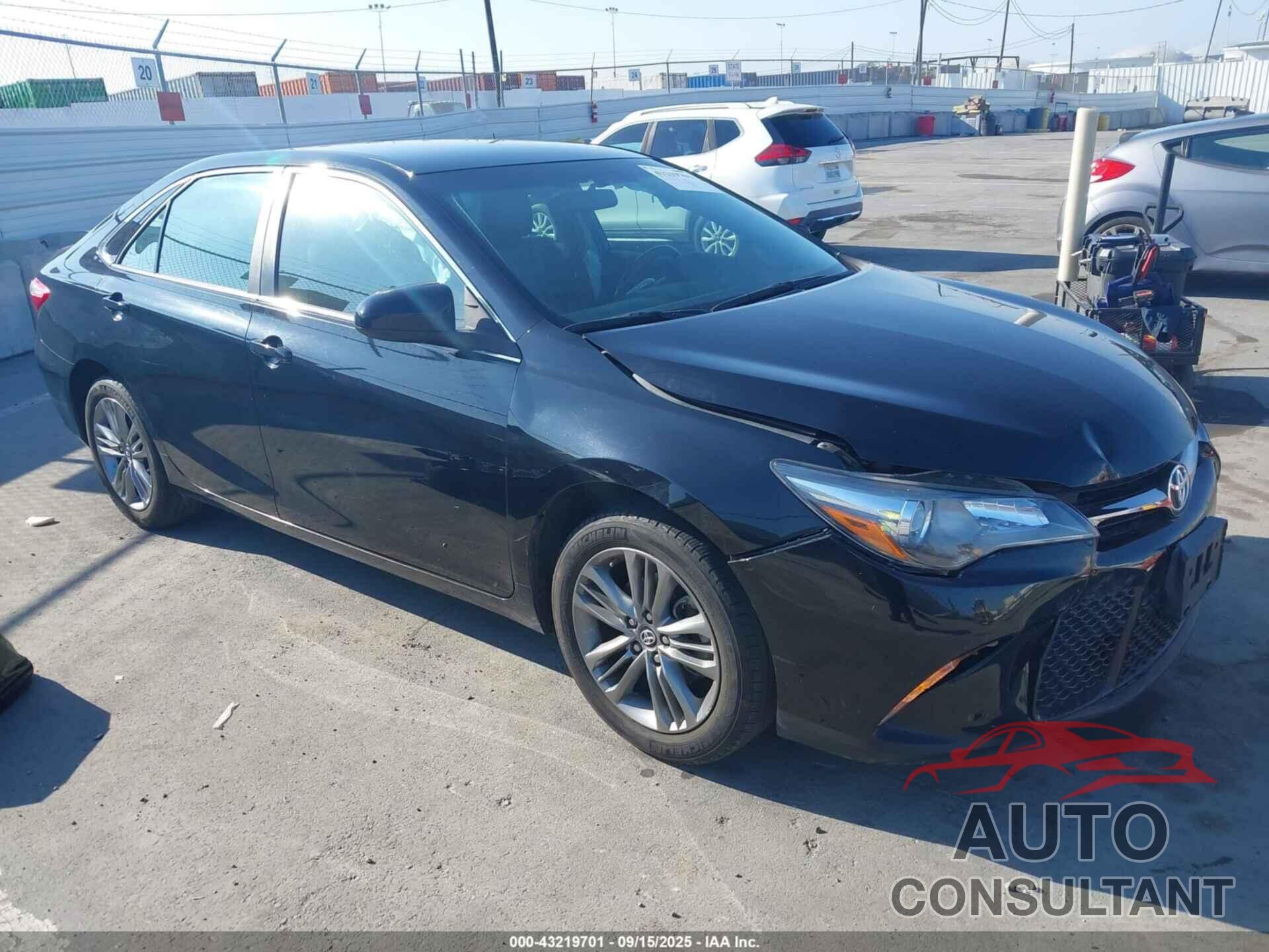 TOYOTA CAMRY 2017 - 4T1BF1FK0HU445036