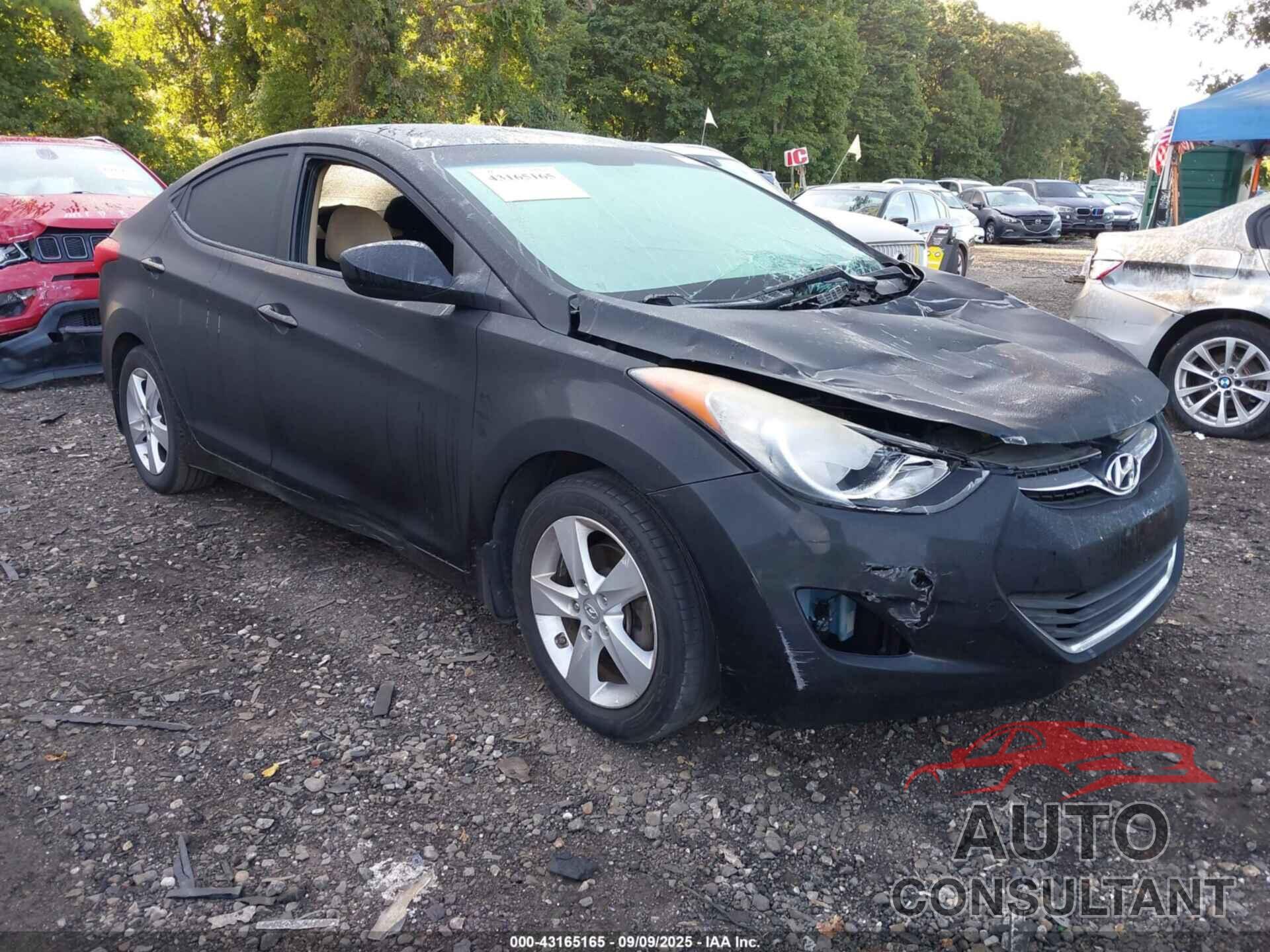 HYUNDAI ELANTRA 2013 - 5NPDH4AE4DH310916