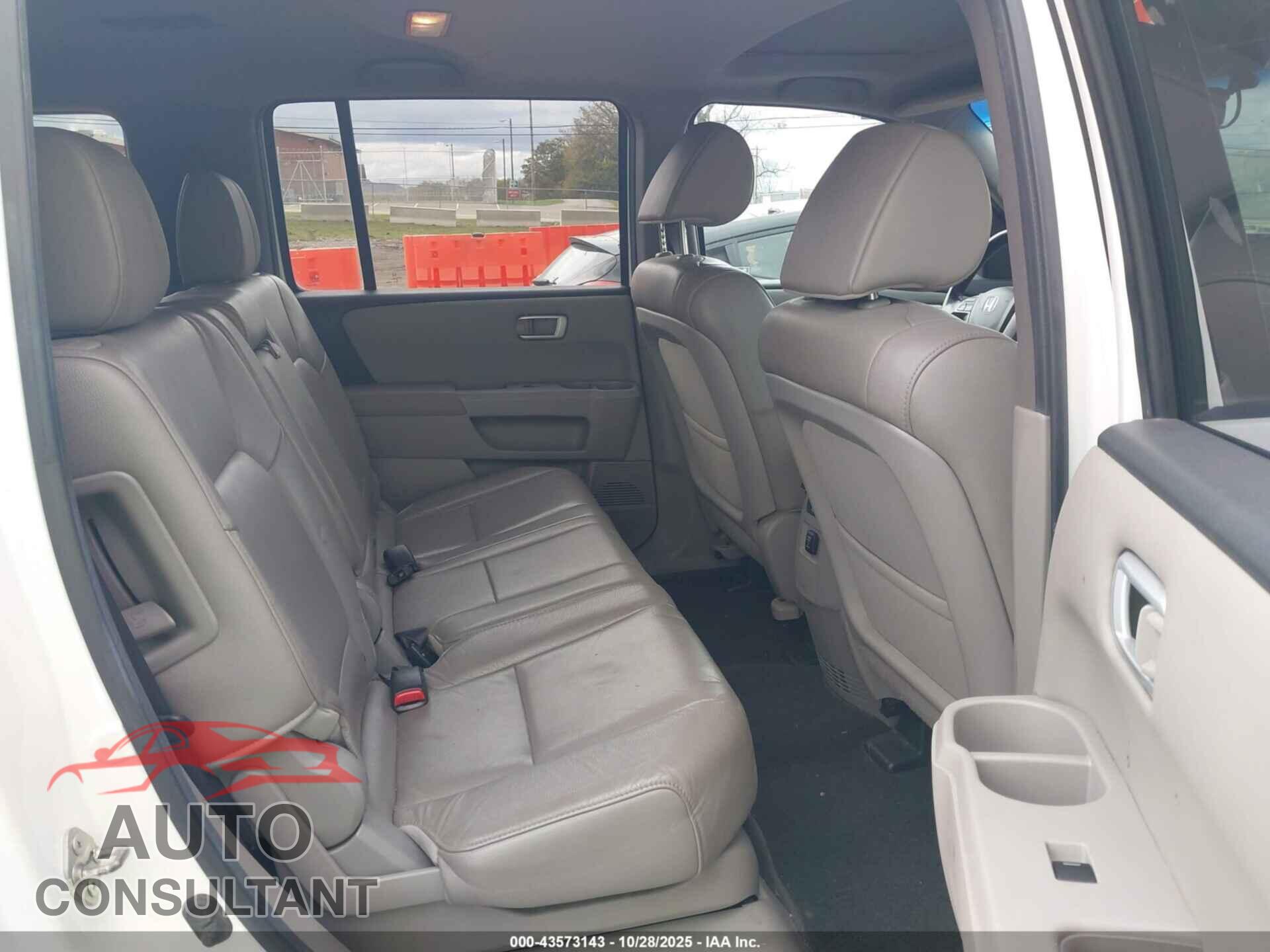 HONDA PILOT 2012 - 5FNYF3H57CB005804