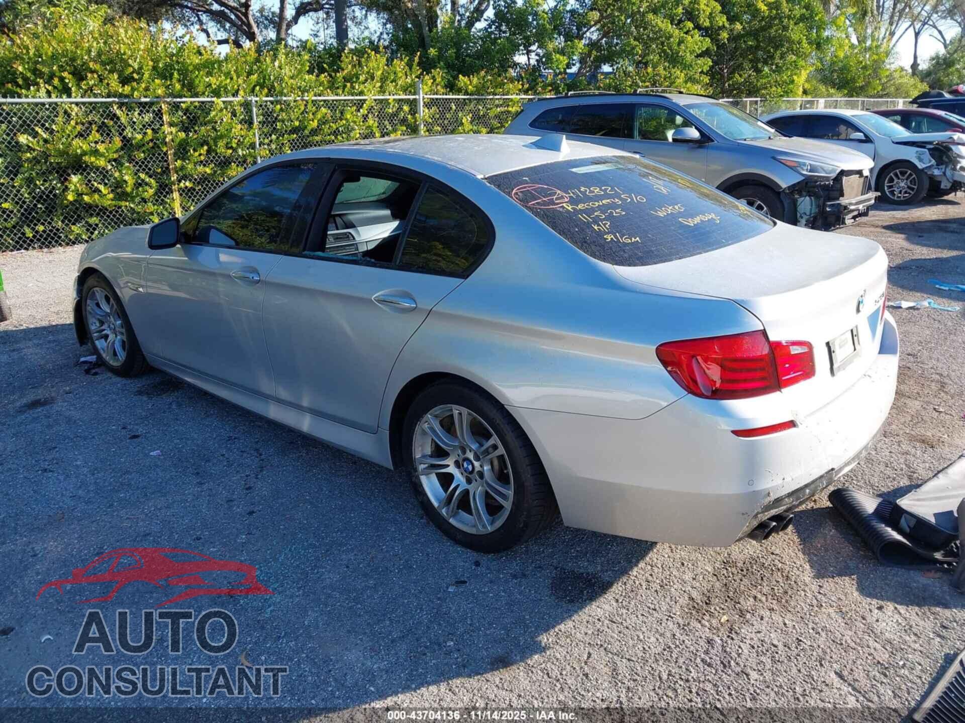 BMW 528I 2013 - WBAXG5C58DDY35743
