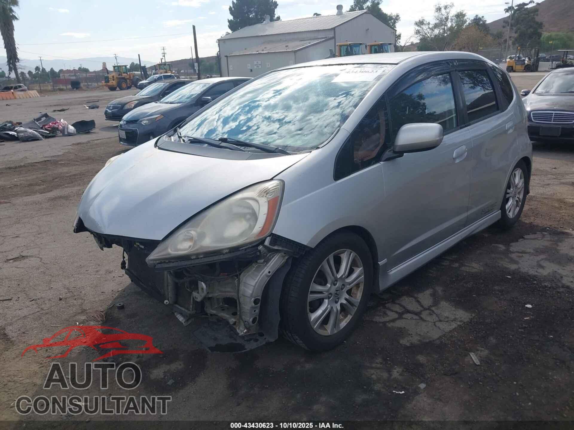 HONDA FIT 2011 - JHMGE8H55BC012885
