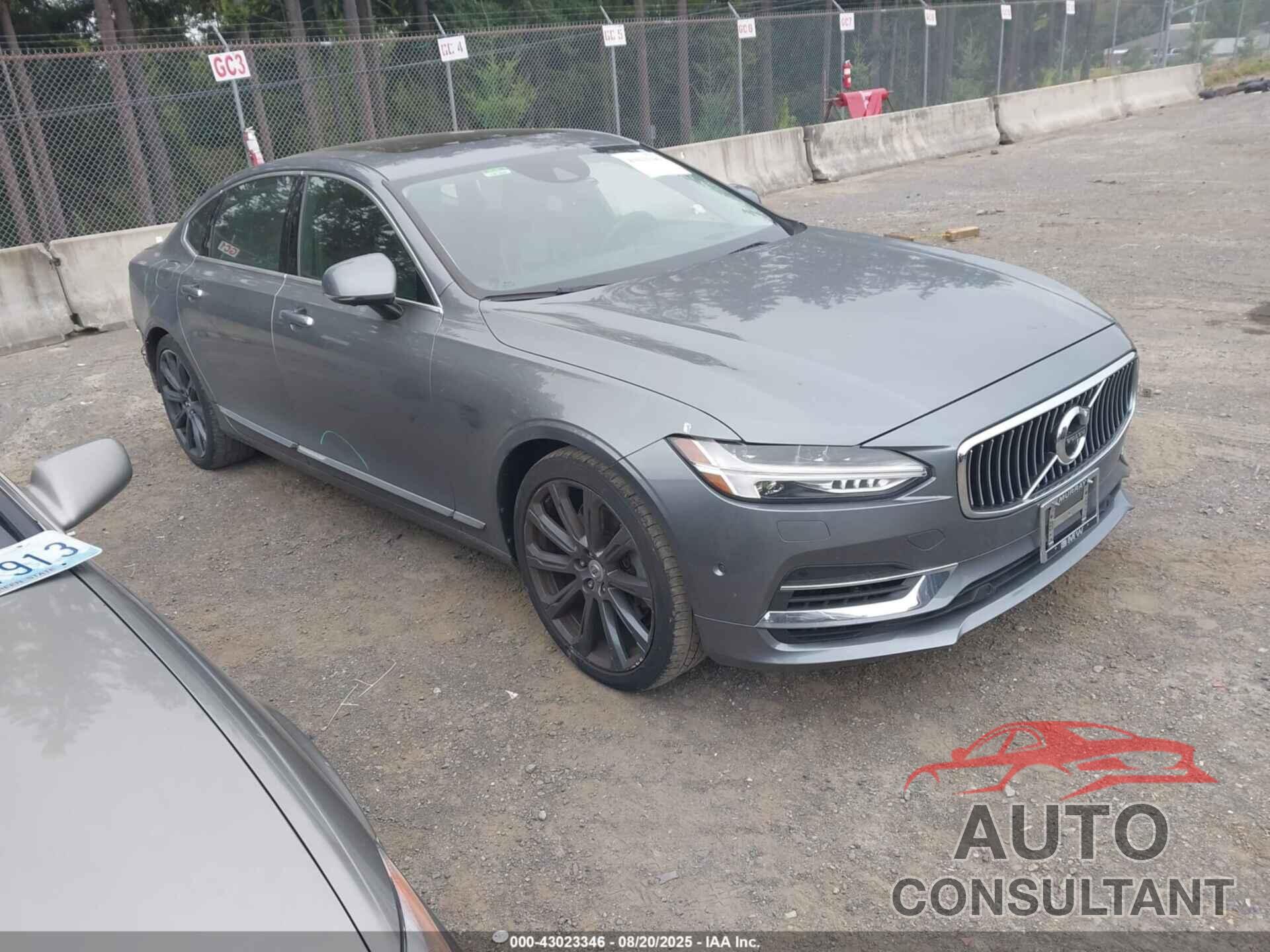 VOLVO S90 HYBRID 2018 - LVYBC0AL7JP028842