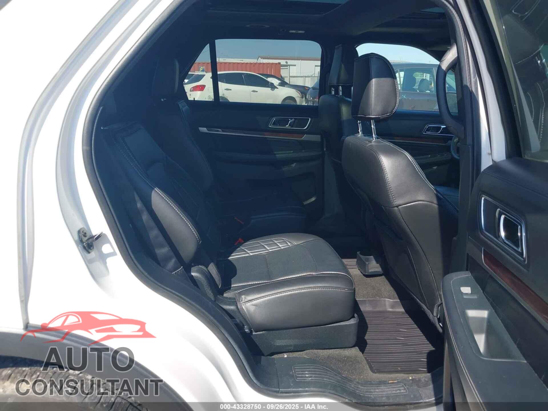 FORD EXPLORER 2018 - 1FM5K8HTXJGB30904