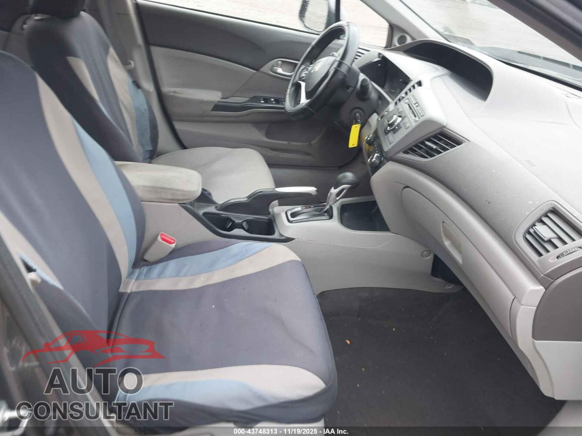 HONDA CIVIC 2012 - 2HGFB2F84CH320405