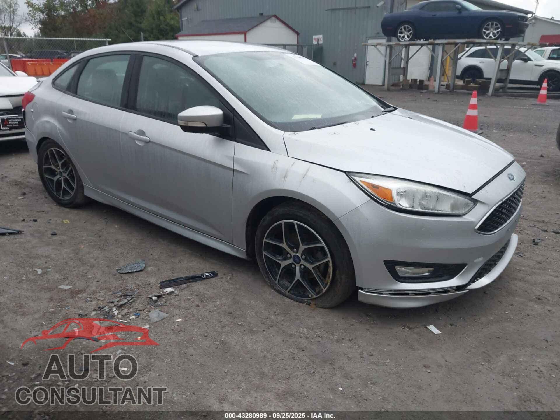 FORD FOCUS 2015 - 1FADP3F2XFL277789