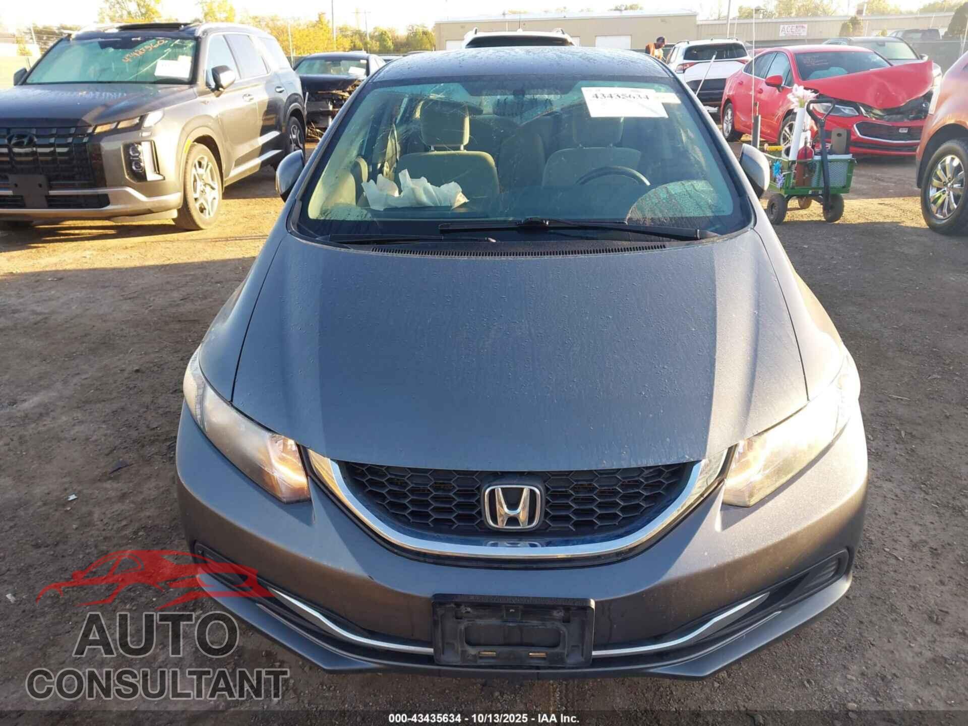 HONDA CIVIC 2013 - 19XFB2F55DE048304