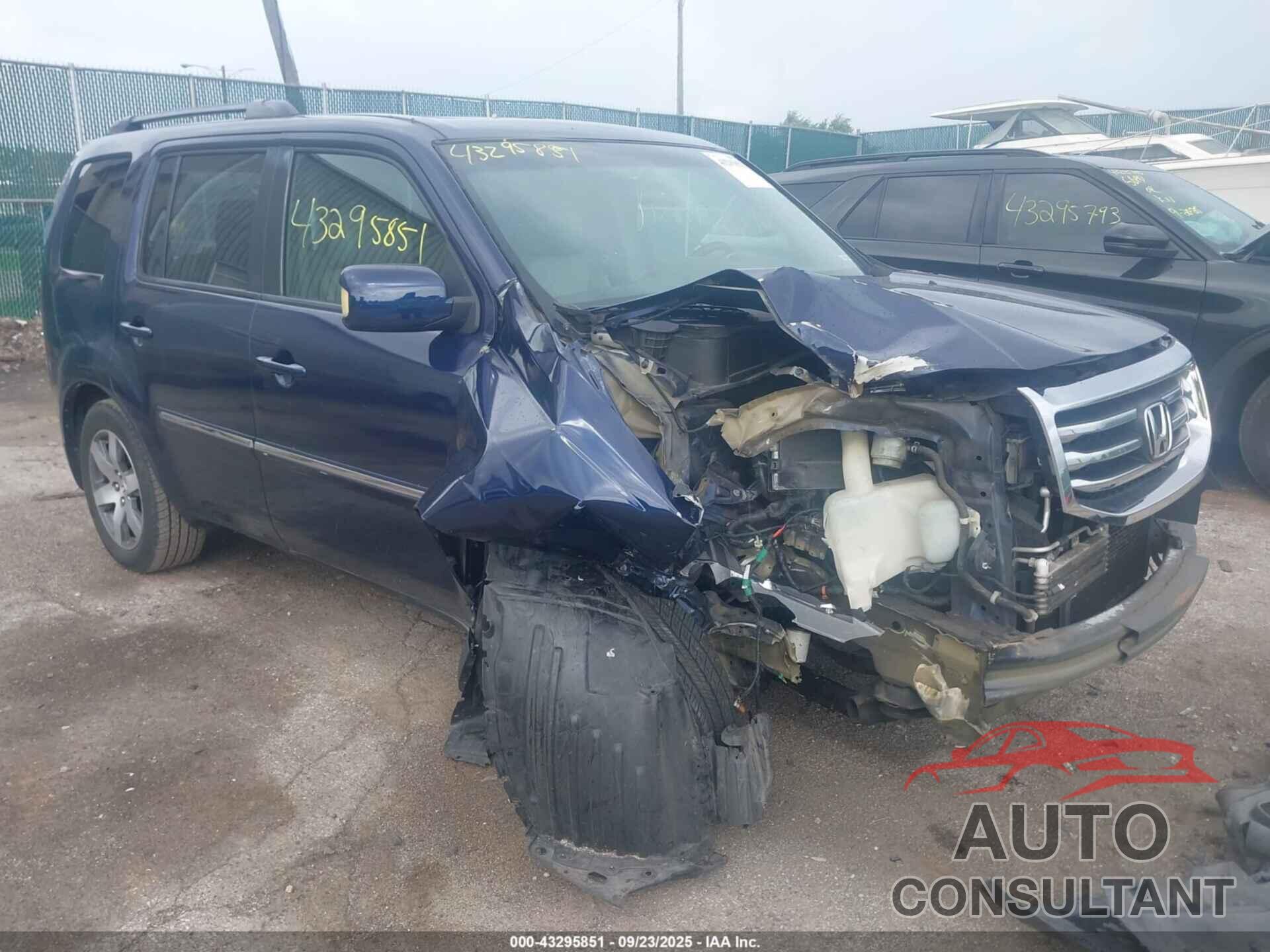 HONDA PILOT 2013 - 5FNYF4H92DB063068