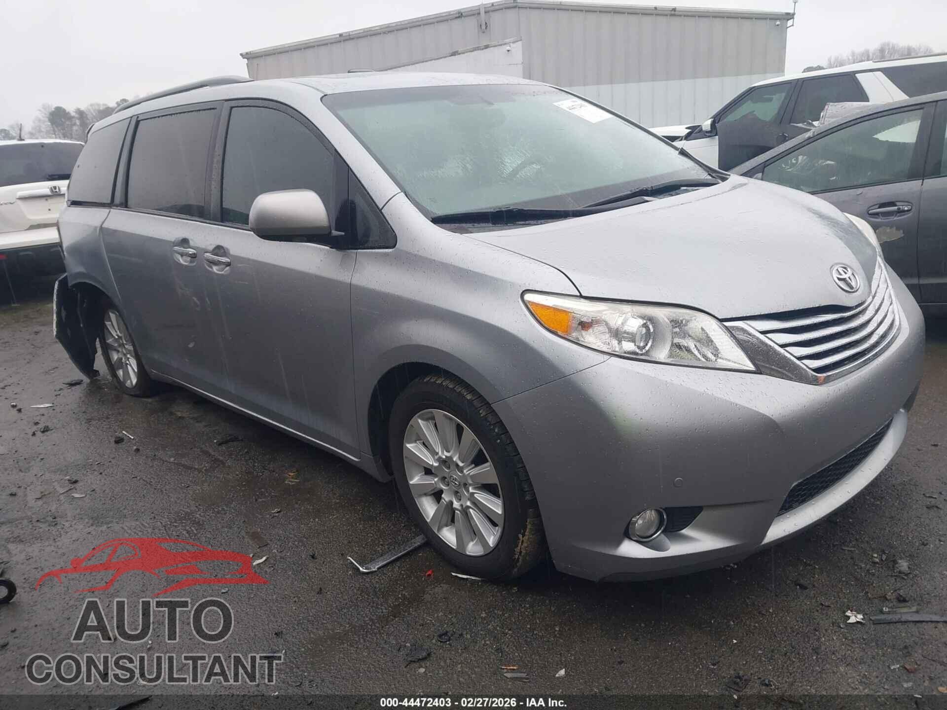 TOYOTA SIENNA 2011 - 5TDYK3DC4BS049155