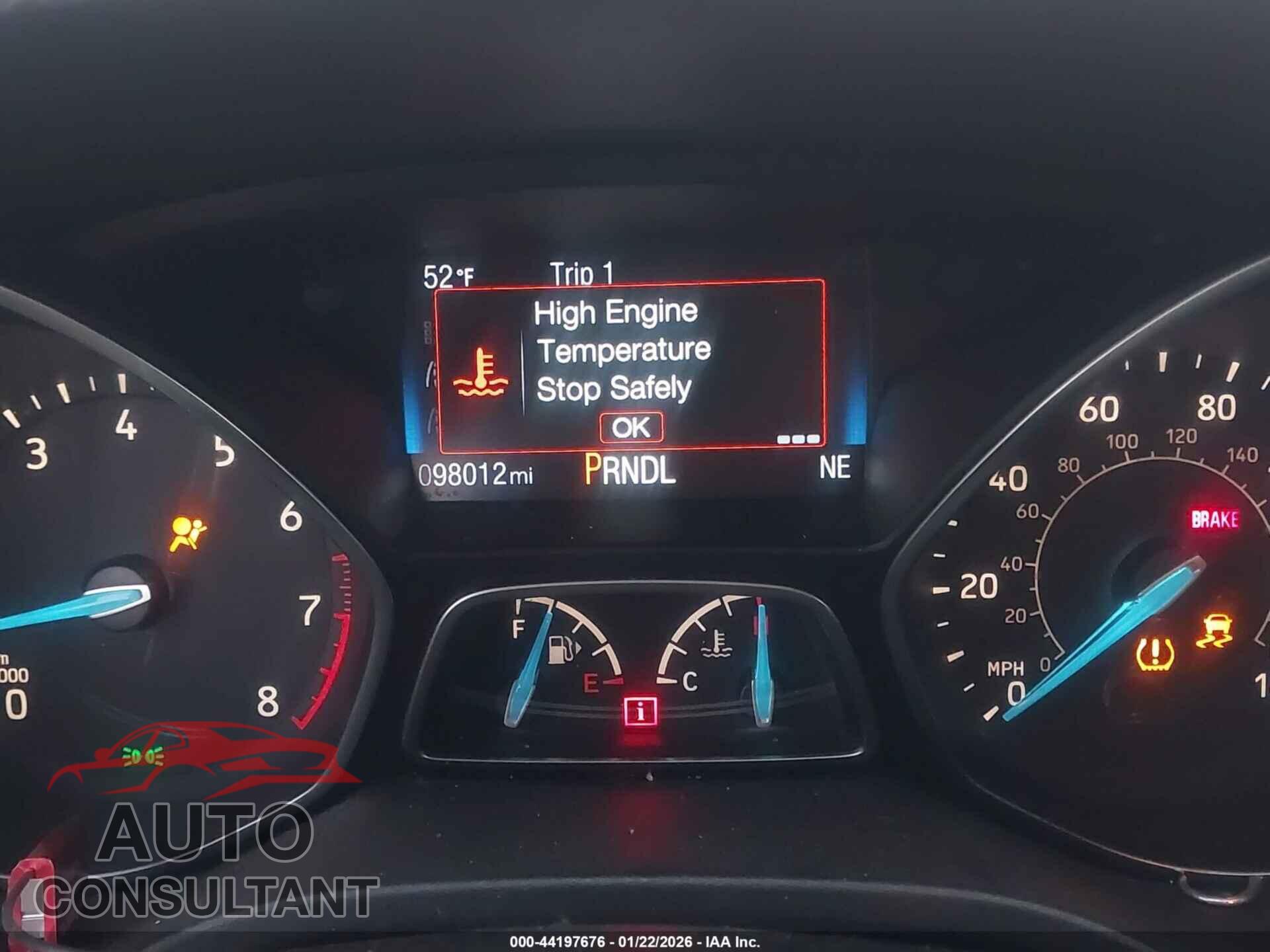 FORD FOCUS 2018 - 1FADP3F21JL251073