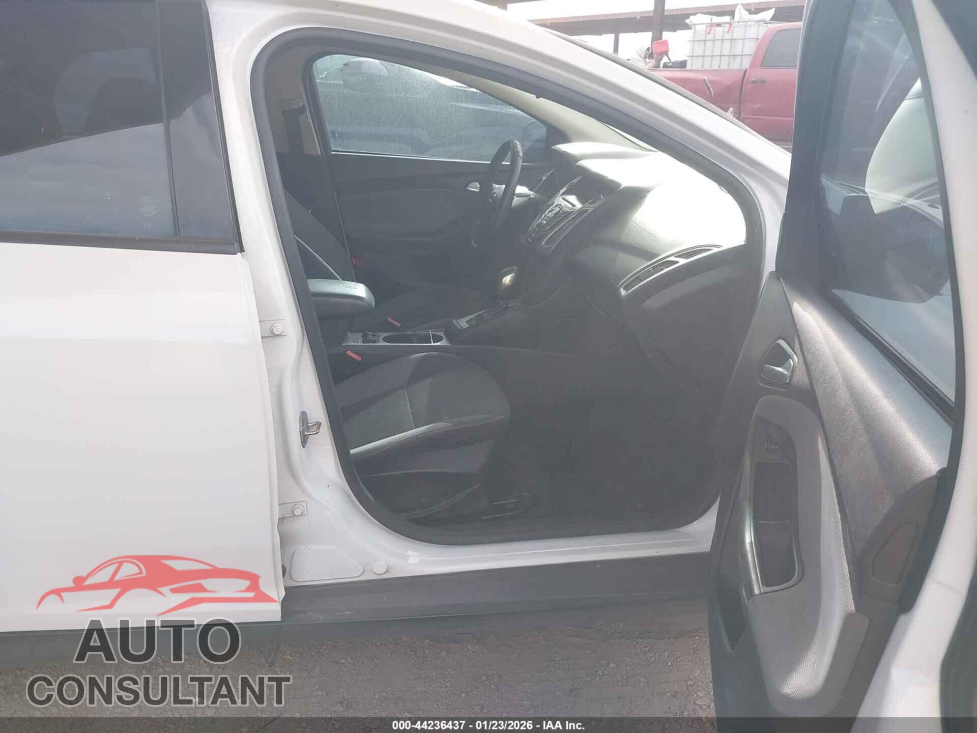 FORD FOCUS 2014 - 1FADP3K28EL239689