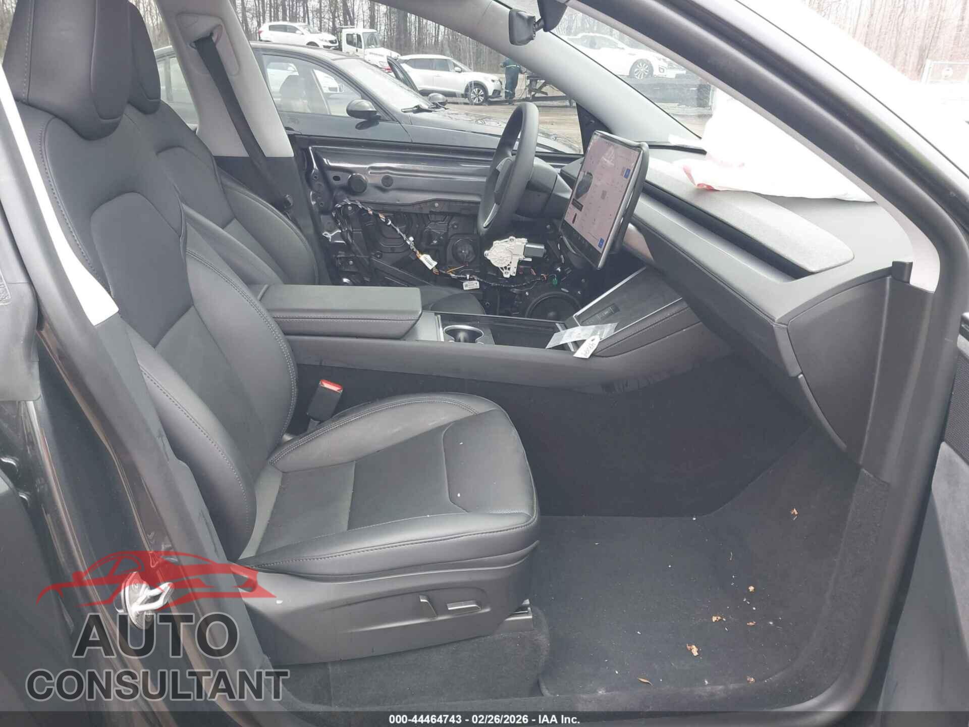 TESLA MODEL Y 2026 - 7SAYGDED8TF436878