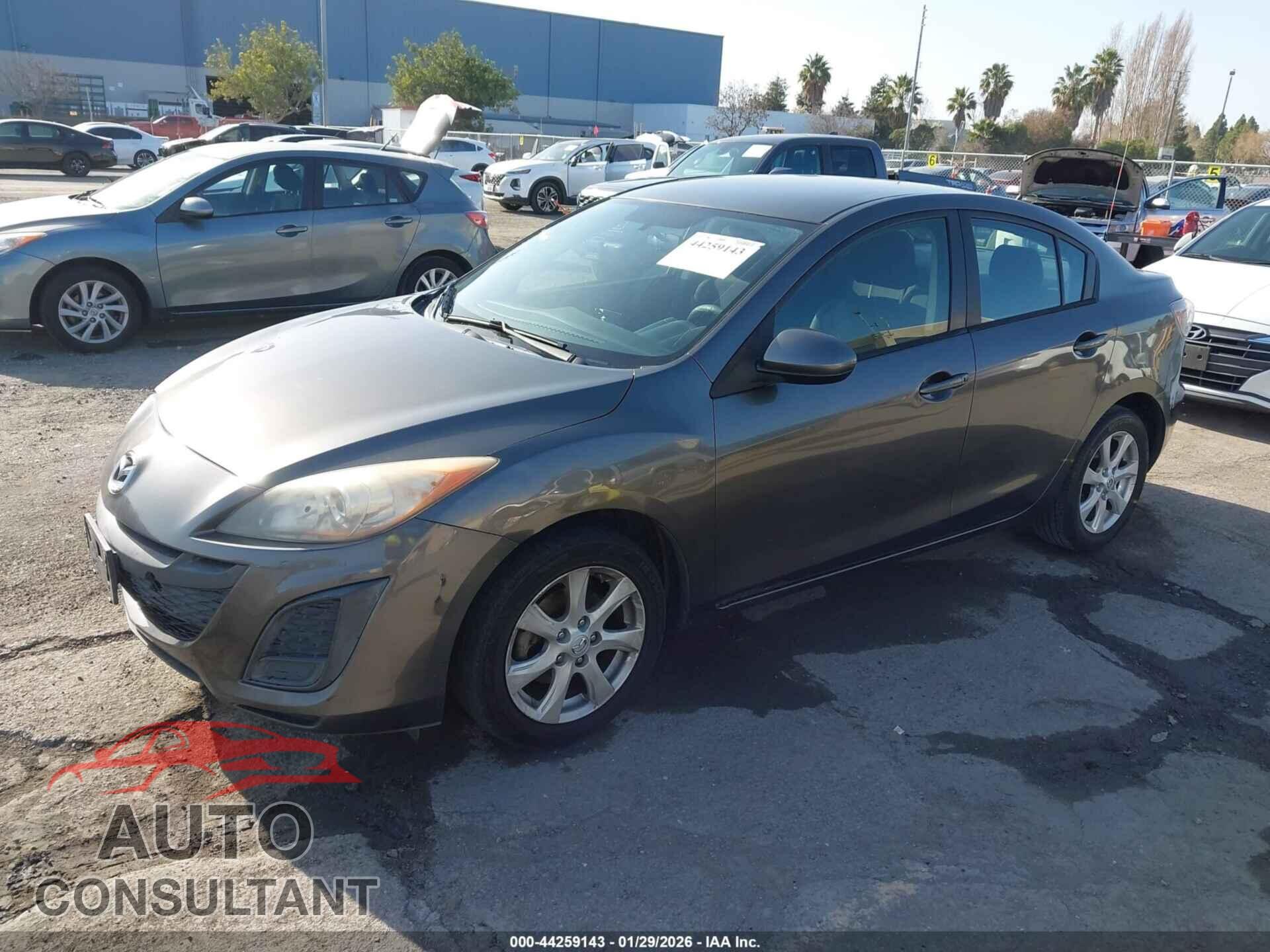 MAZDA MAZDA3 2011 - JM1BL1VG2B1900973