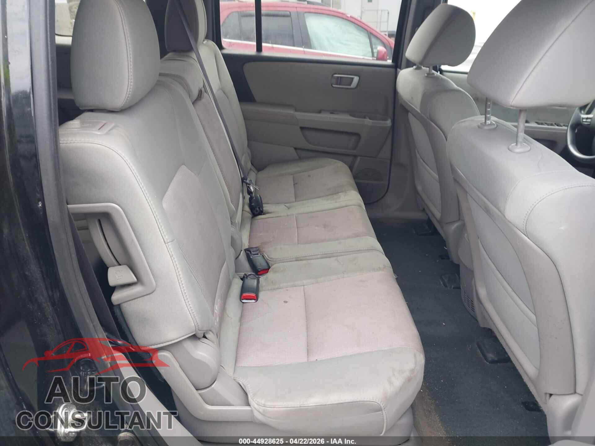 HONDA PILOT 2015 - 5FNYF4H46FB062397
