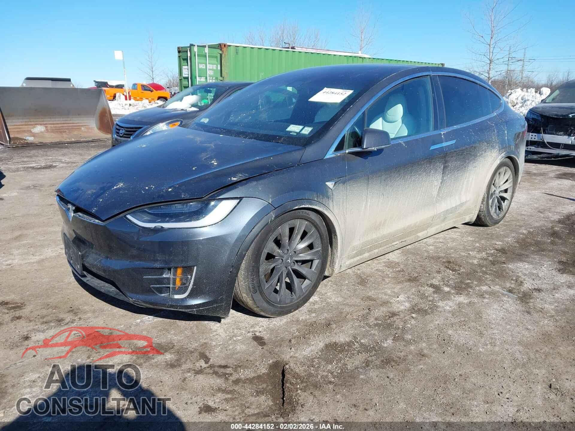 TESLA MODEL X 2017 - 5YJXCBE21HF055095