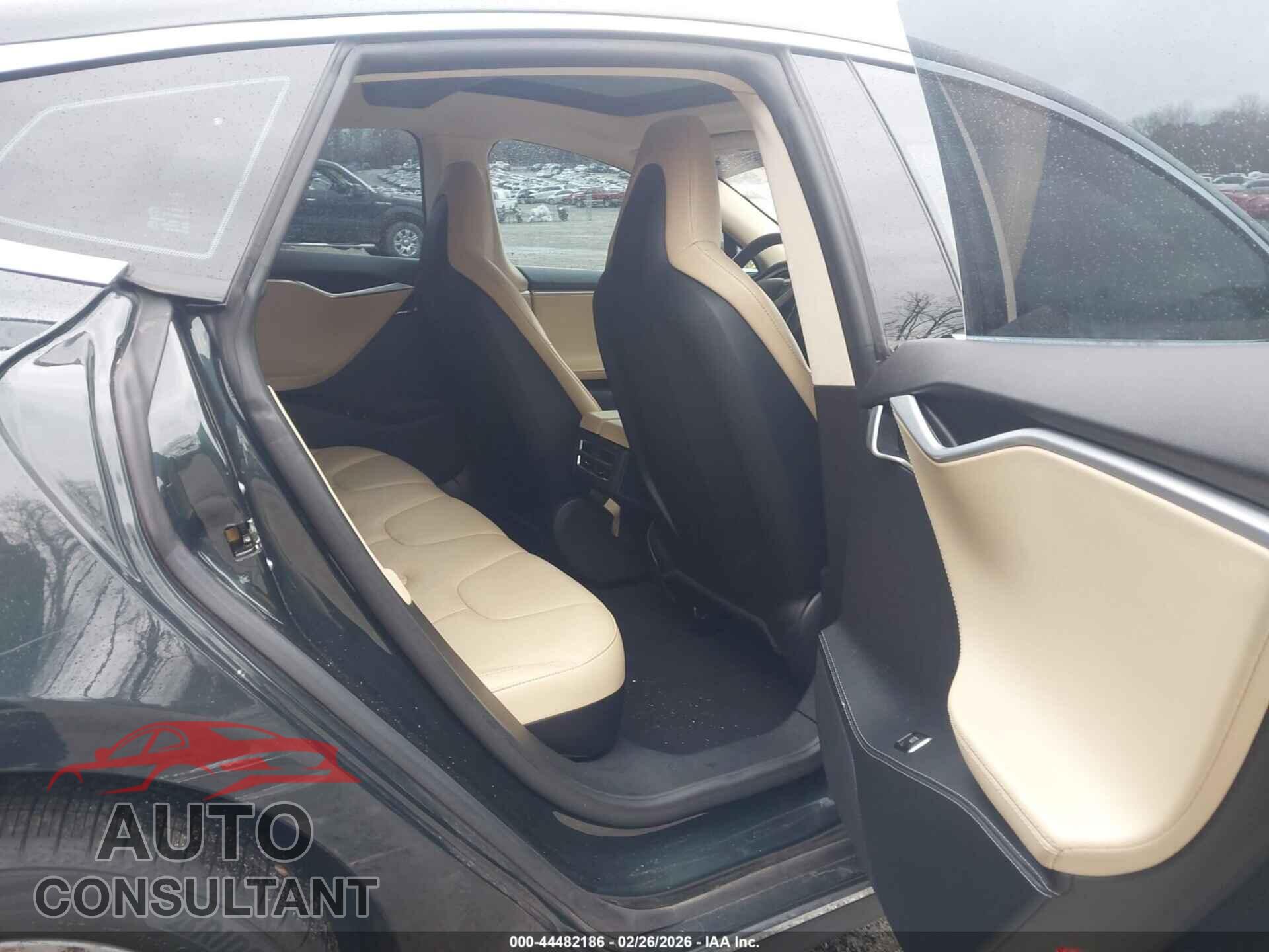 TESLA MODEL S 2013 - 5YJSA1CN2DFP22614